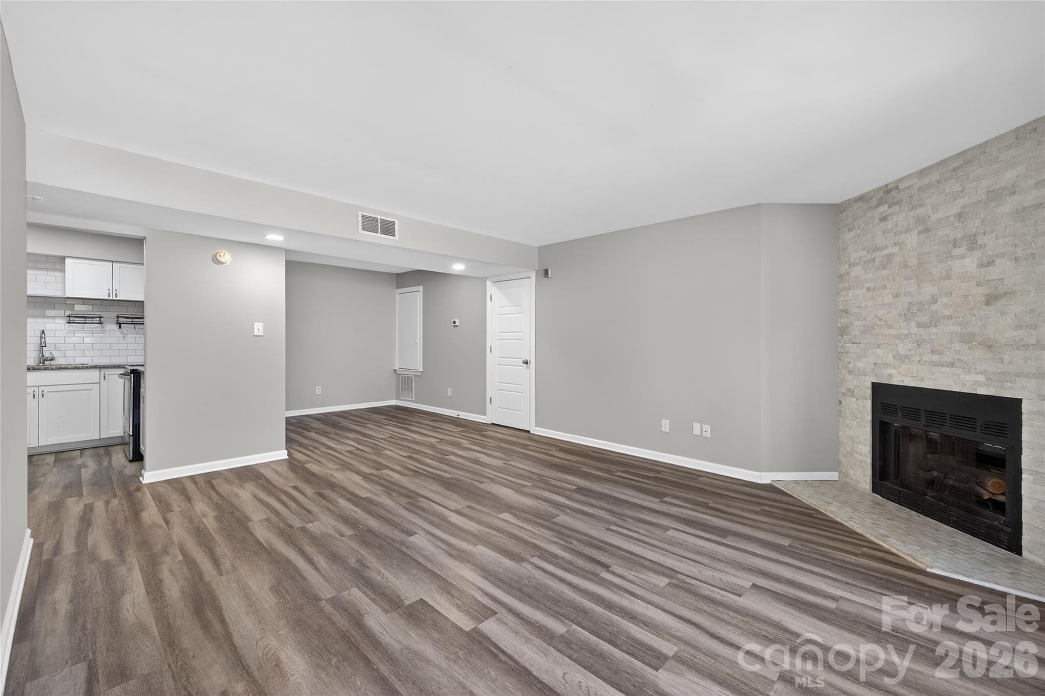 1612 Sharon Road 67 Property Photo 5