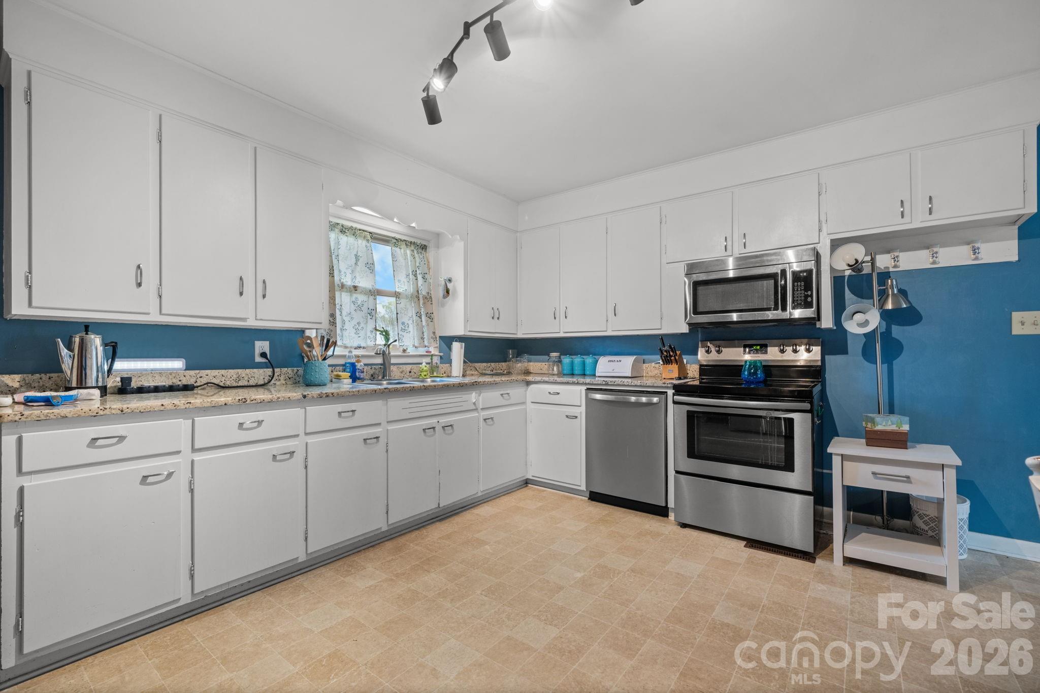 118 Whitley Road Property Photo 12