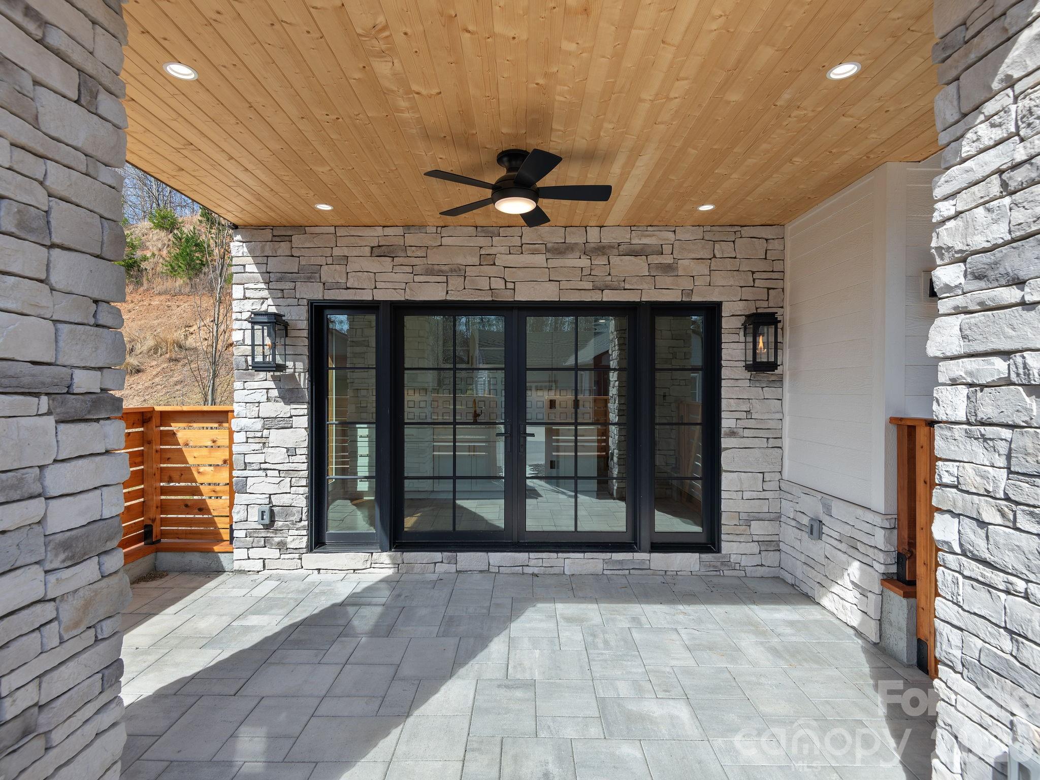 48 Verde Drive Property Photo 4