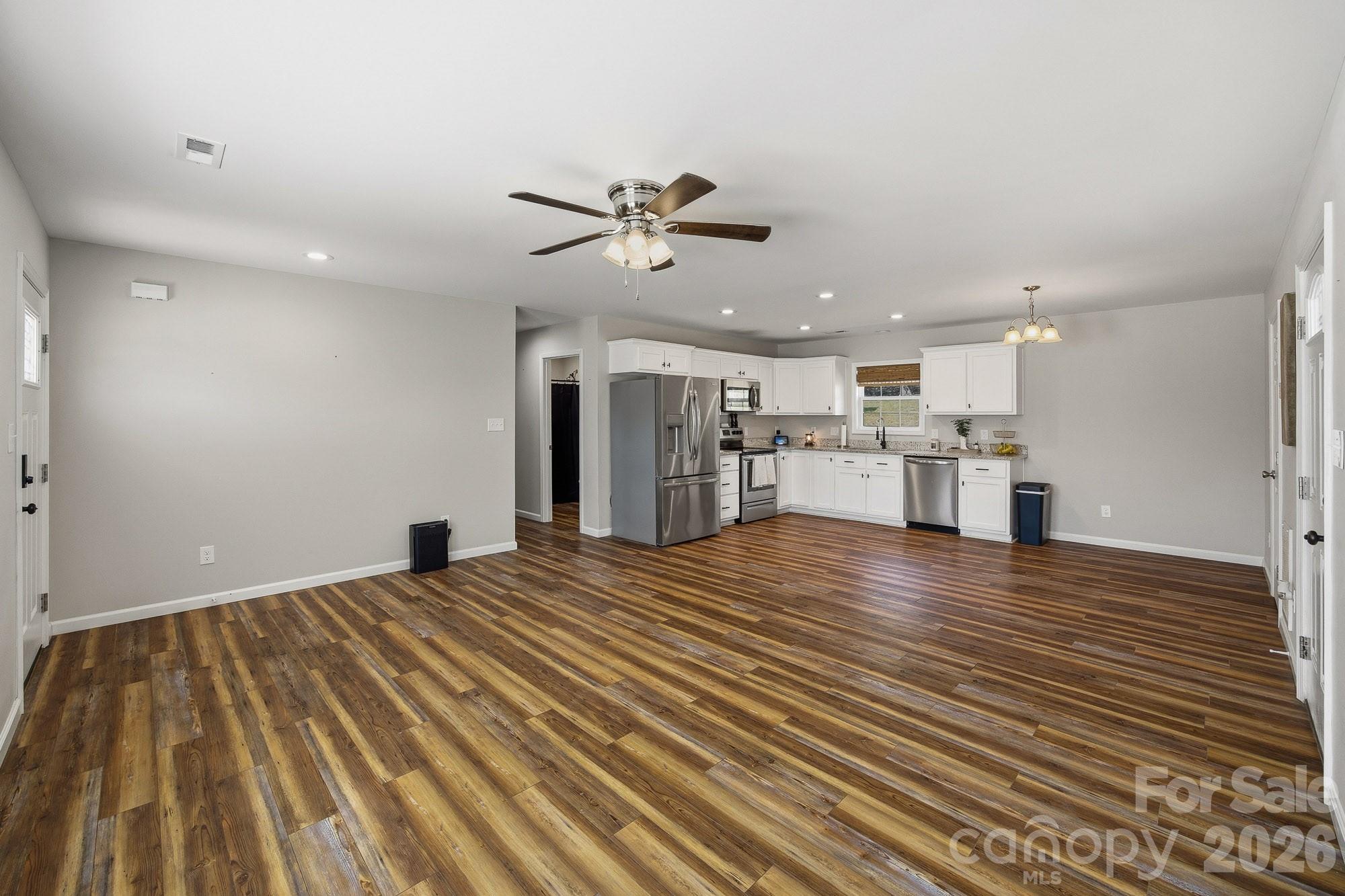 177 Duke Street Property Photo 7