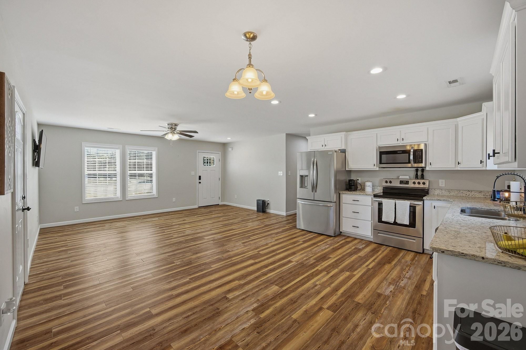 177 Duke Street Property Photo 9