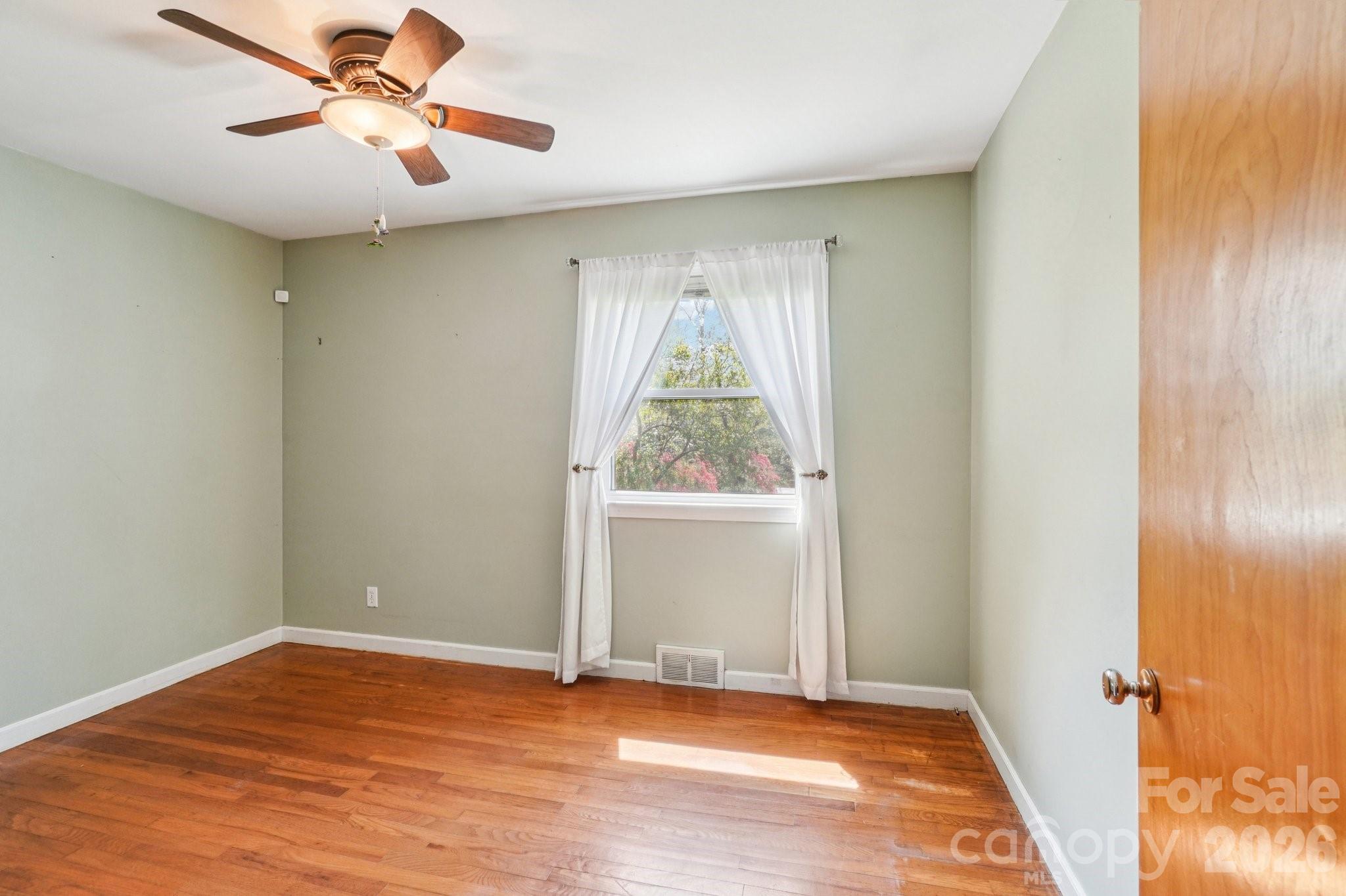 710 Heatherwood Drive Property Photo 16