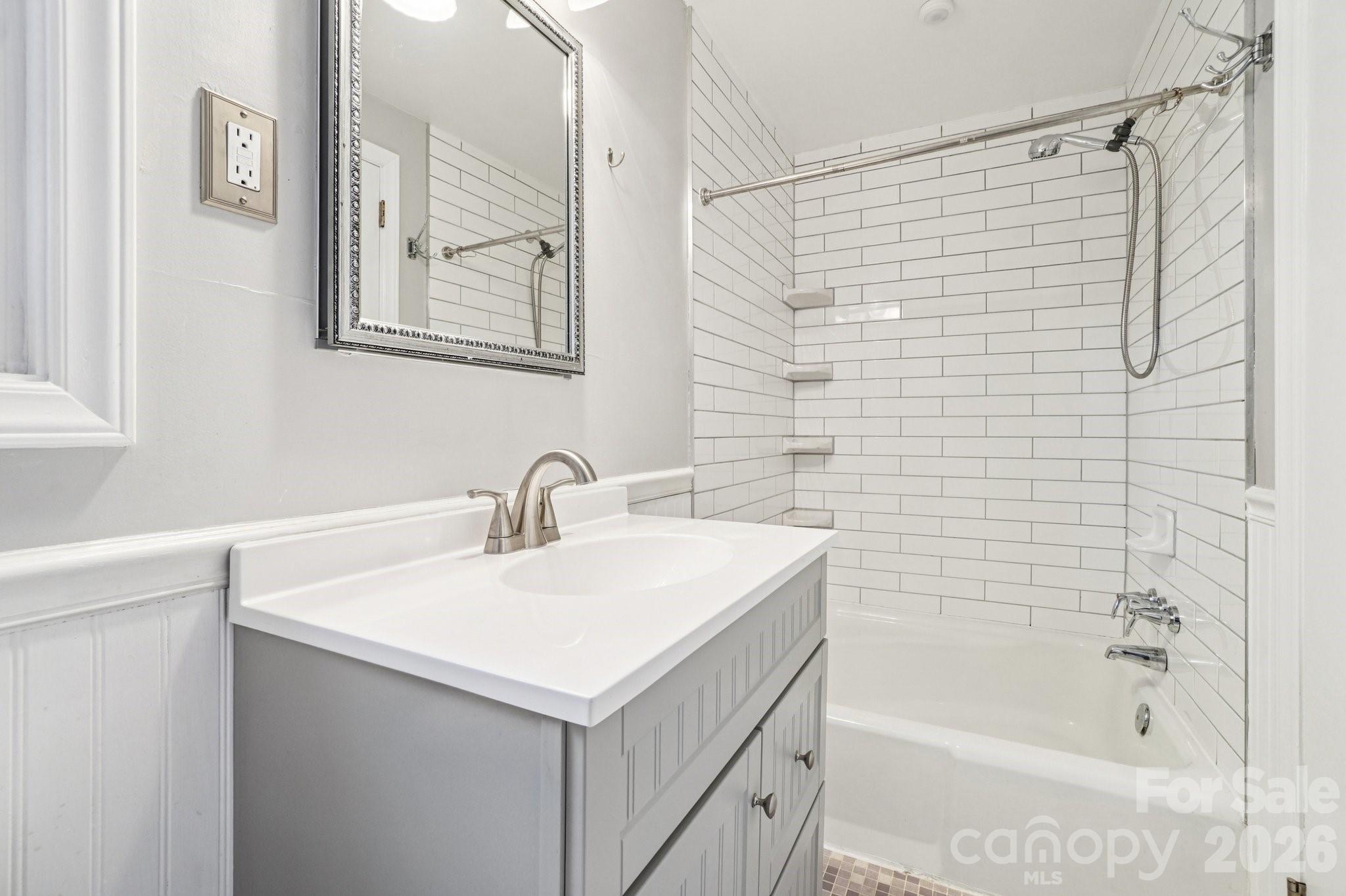 710 Heatherwood Drive Property Photo 25
