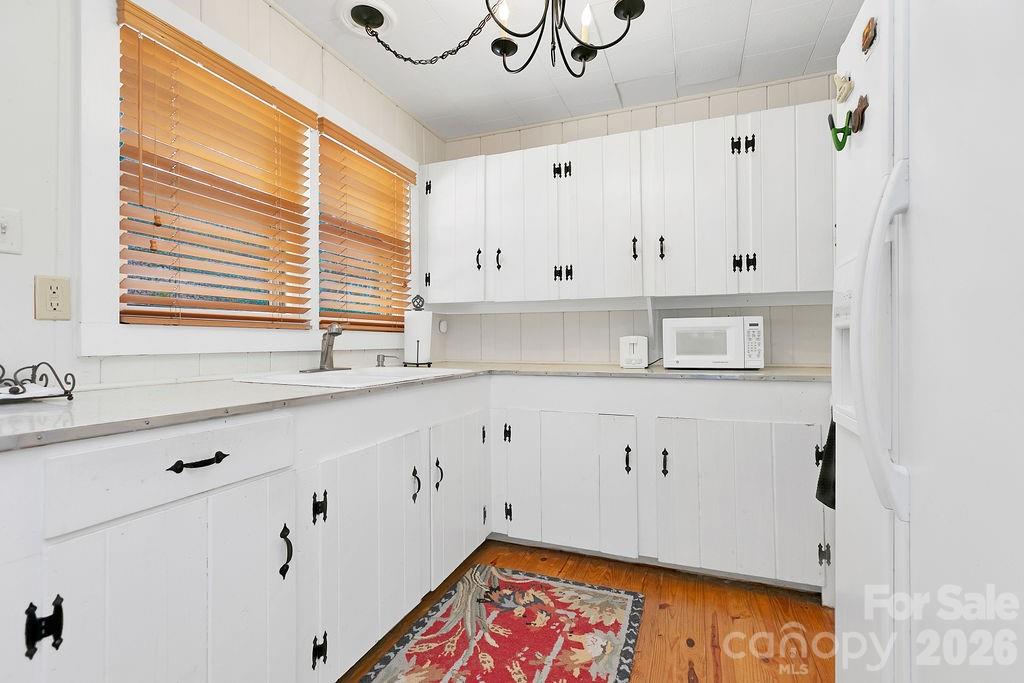 218 Hickory Lane Property Photo 6