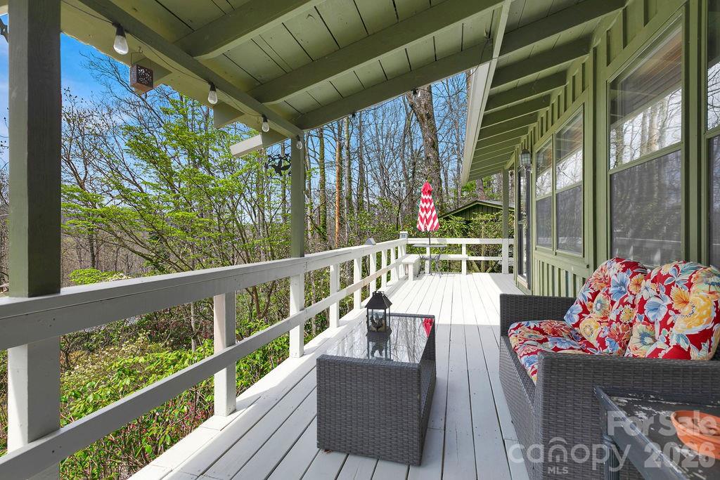 218 Hickory Lane Property Photo 28