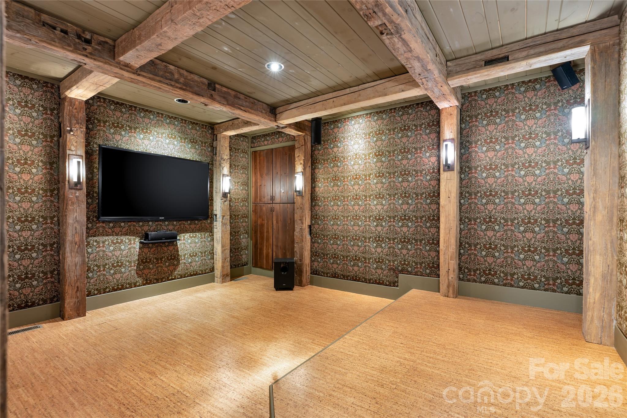 96 Moltz Court Property Photo 37