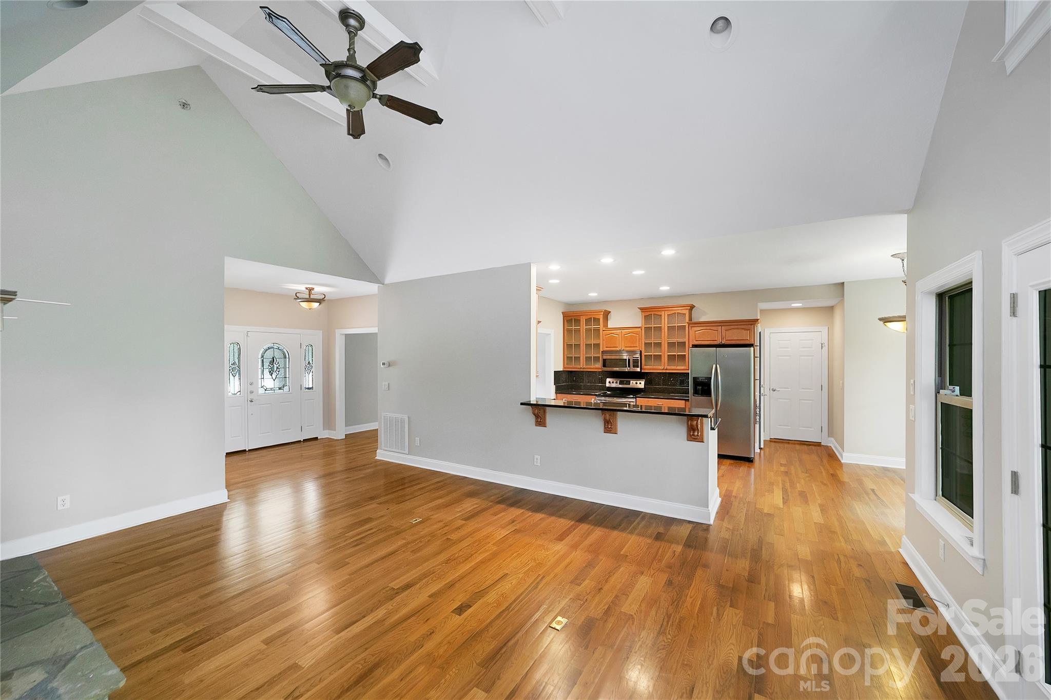 16 Uloque Court L22/u21 Property Photo 5