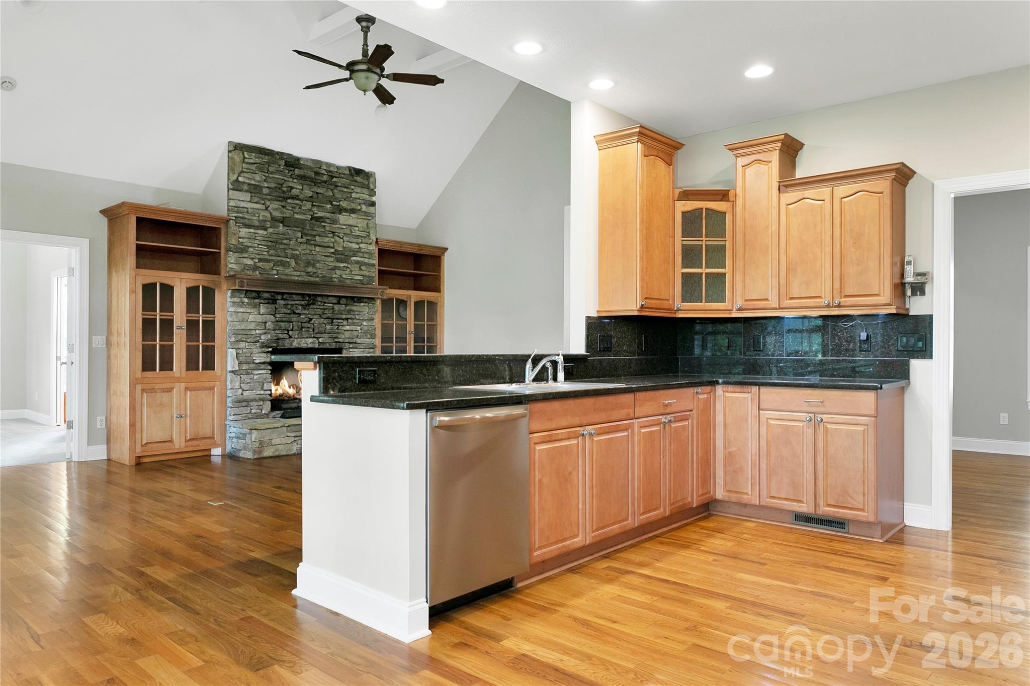 16 Uloque Court L22/u21 Property Photo 10