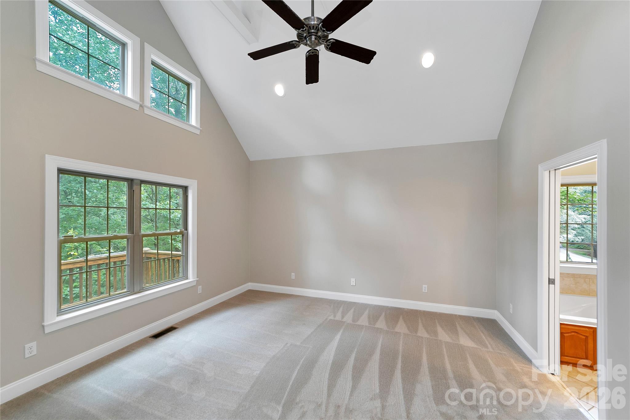 16 Uloque Court L22/u21 Property Photo 14