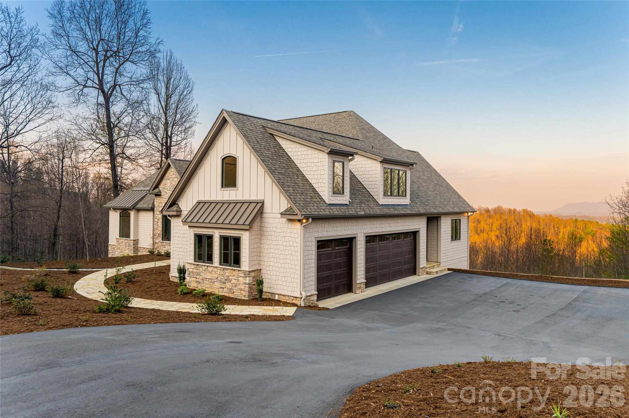 527 Falkirk Way Property Photo 6