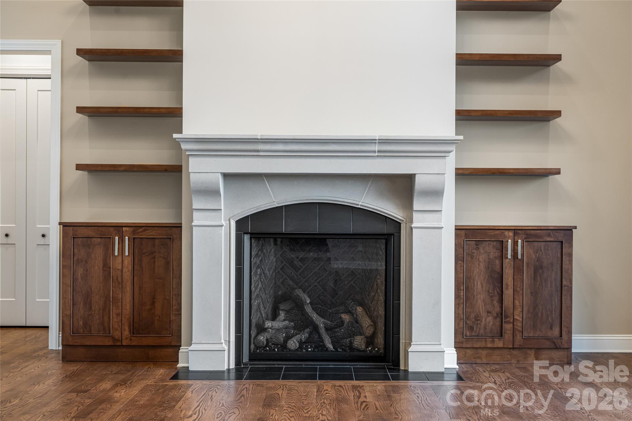 527 Falkirk Way Property Photo 10