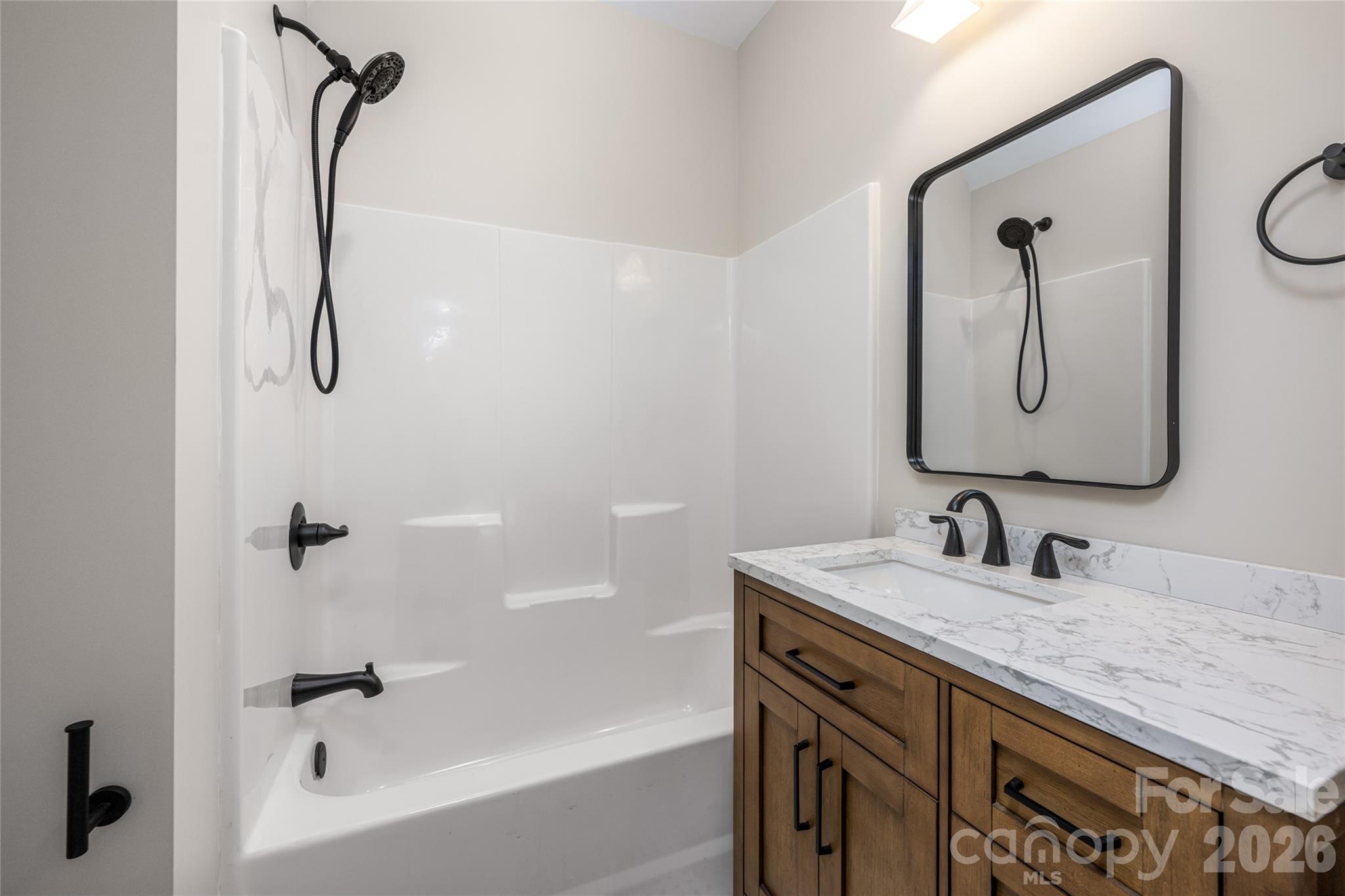 527 Falkirk Way Property Photo 33
