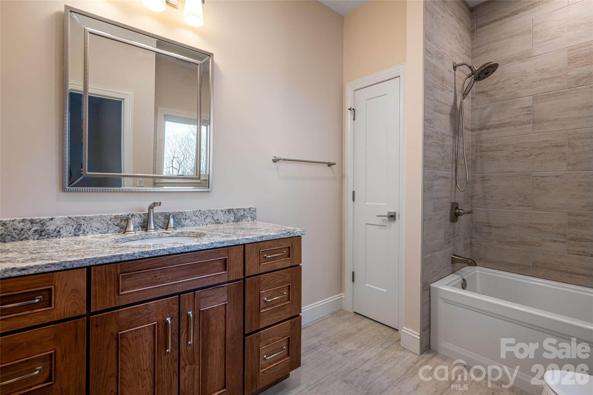 527 Falkirk Way Property Photo 41
