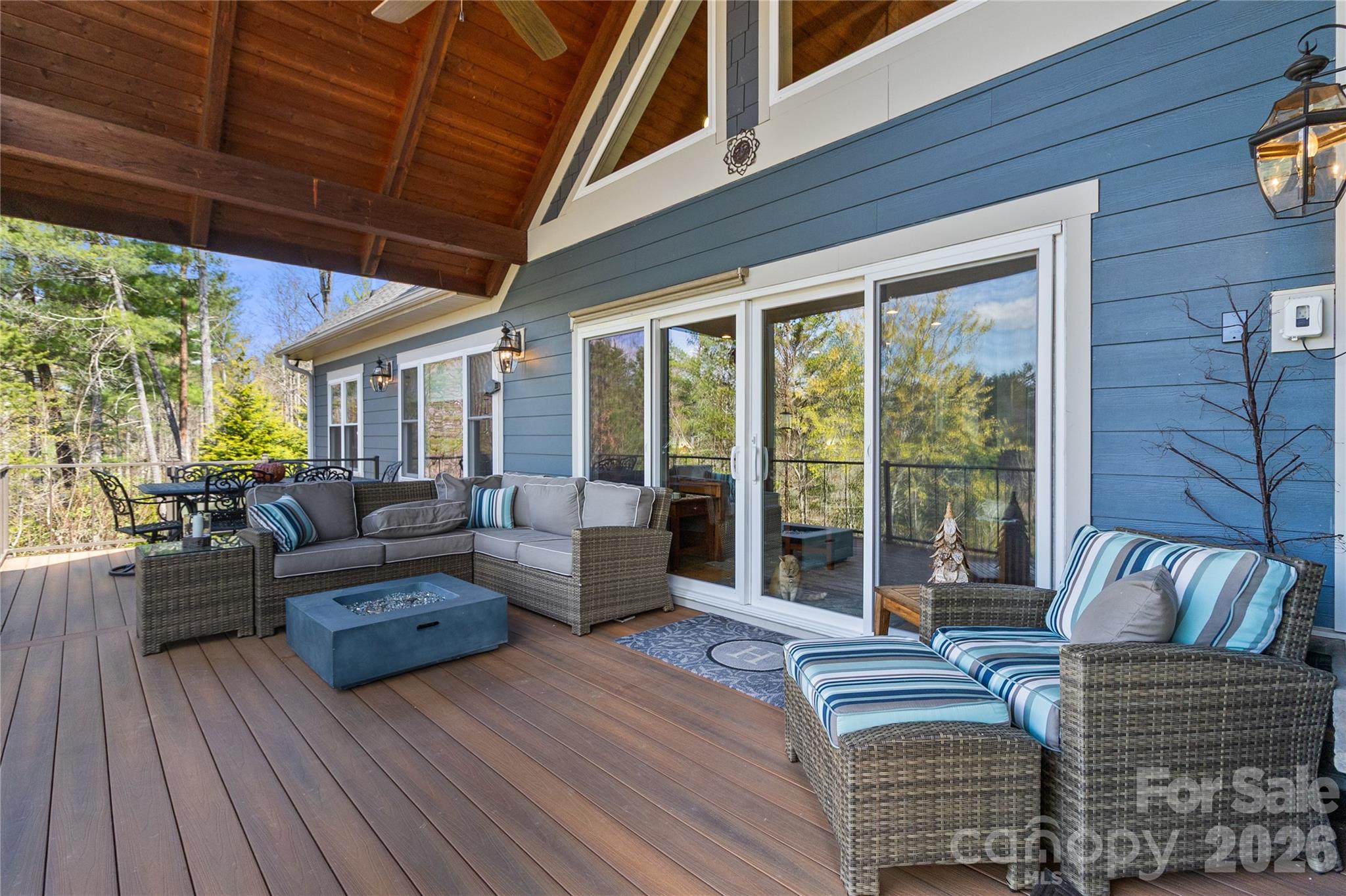 1103 River Ridge Way Property Photo 3