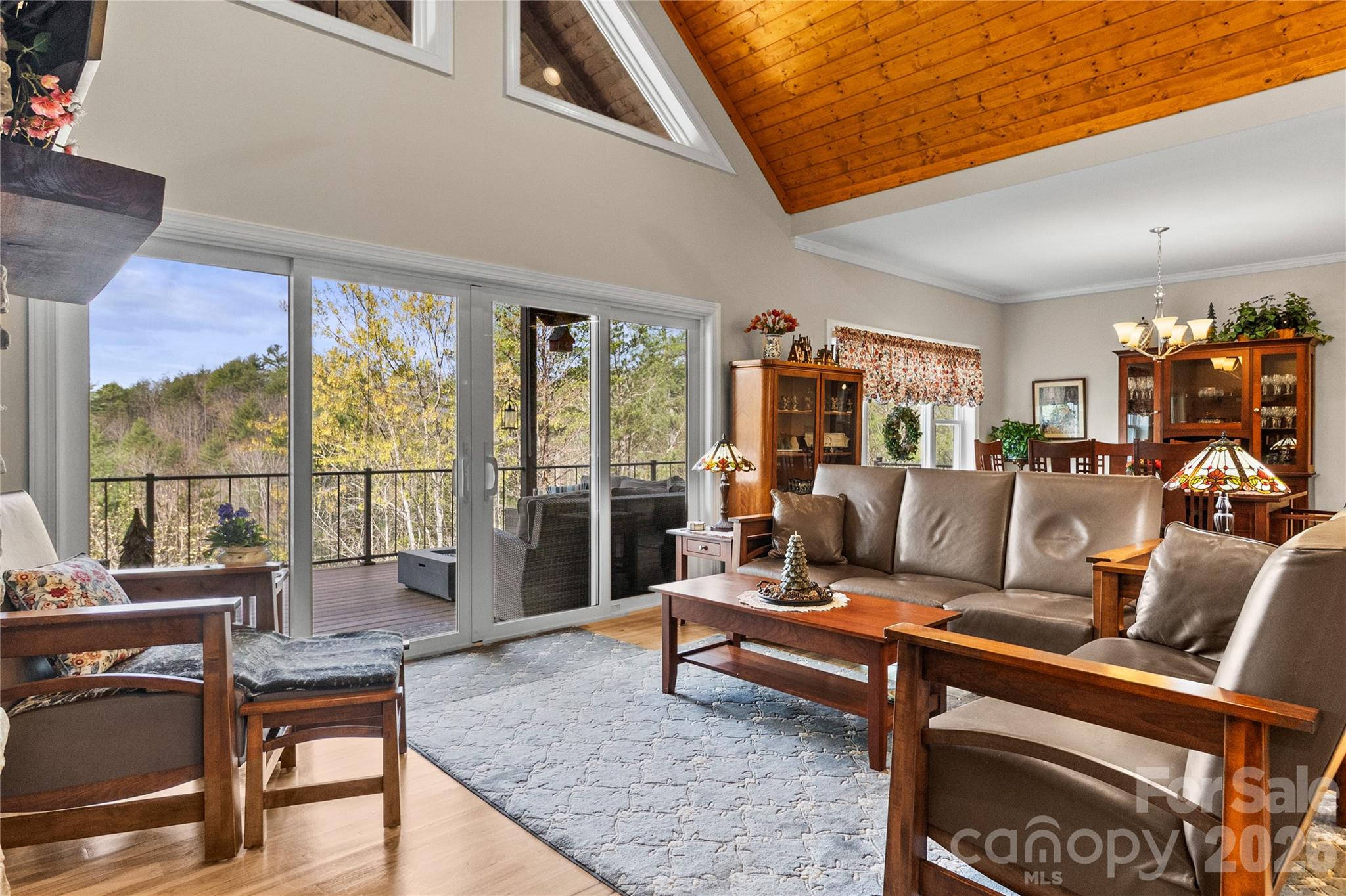 1103 River Ridge Way Property Photo 8
