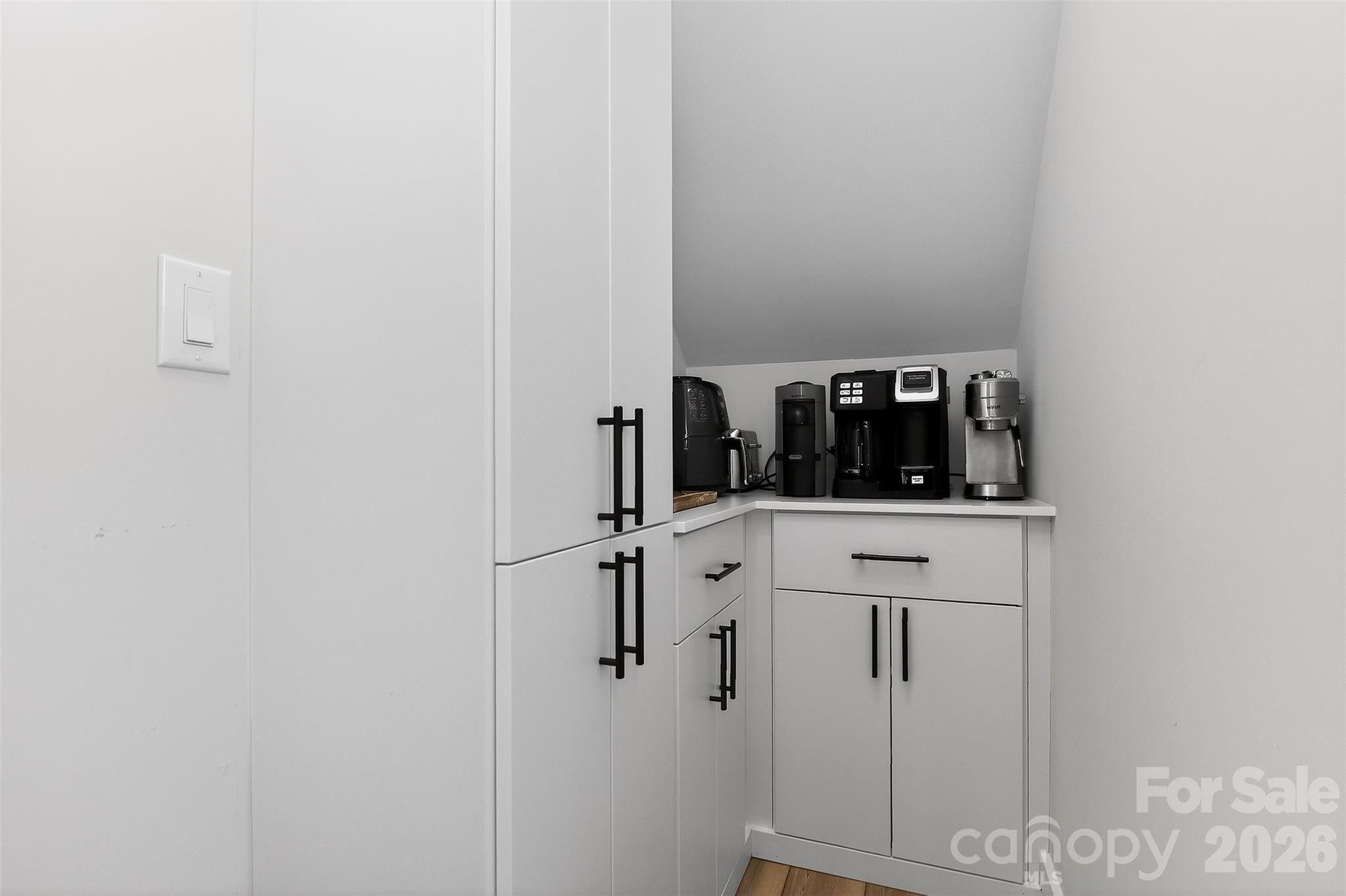 1101 Masefield Avenue Property Photo 8