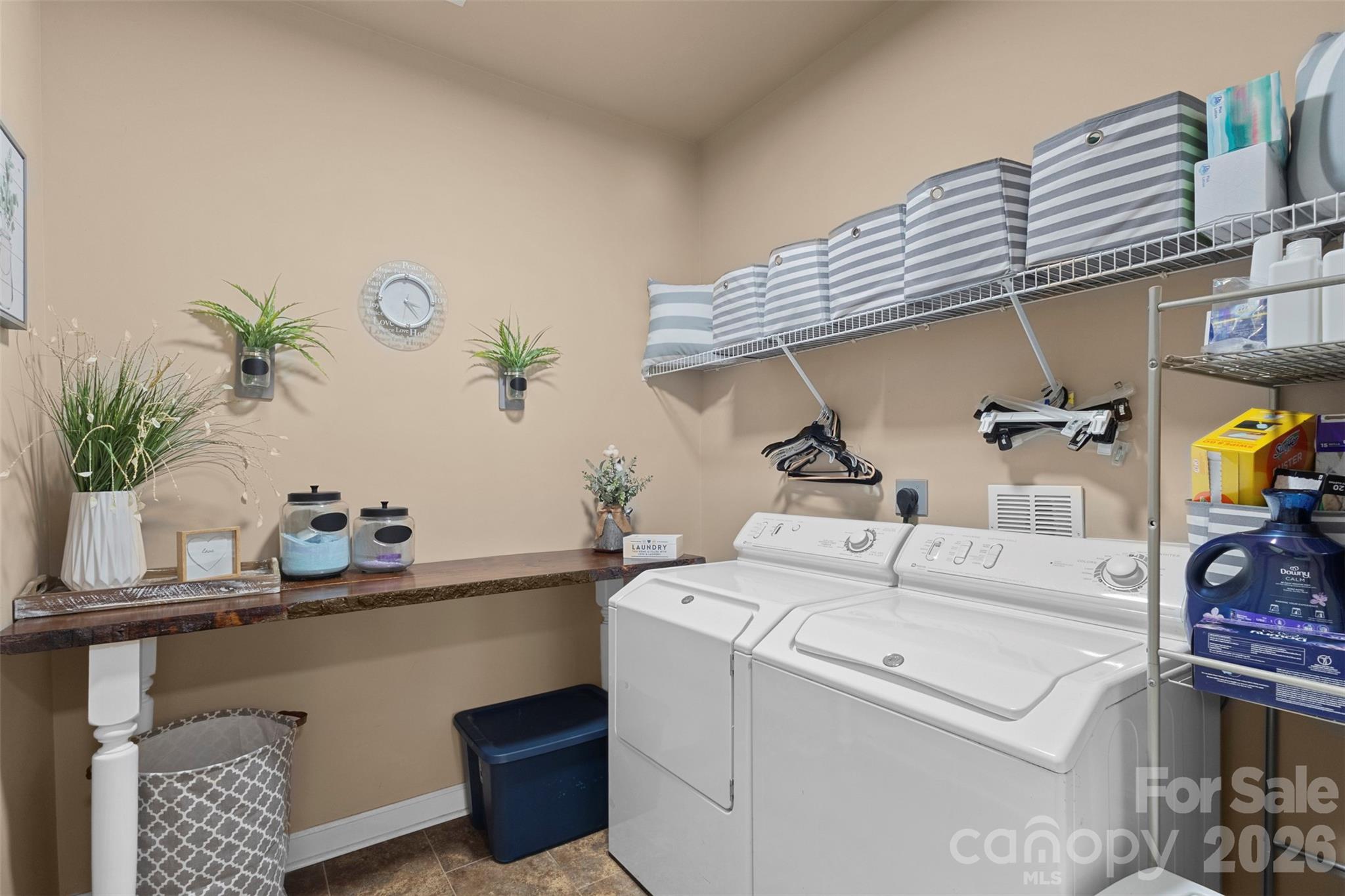 6625 Thistle Down Drive Property Photo 7