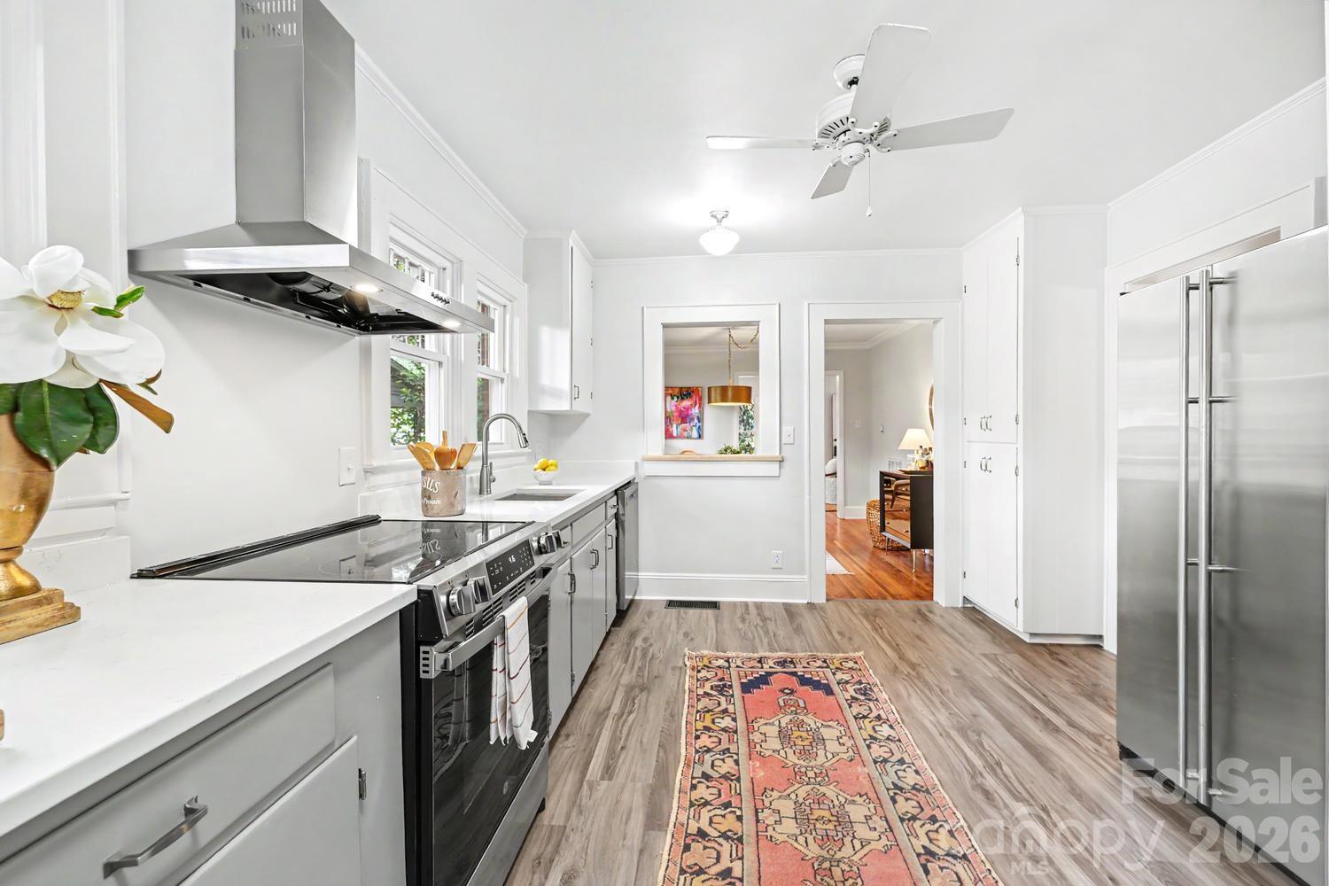 1012 E 35th Street Property Photo 12