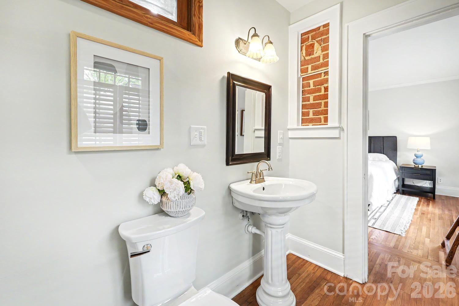 1012 E 35th Street Property Photo 24