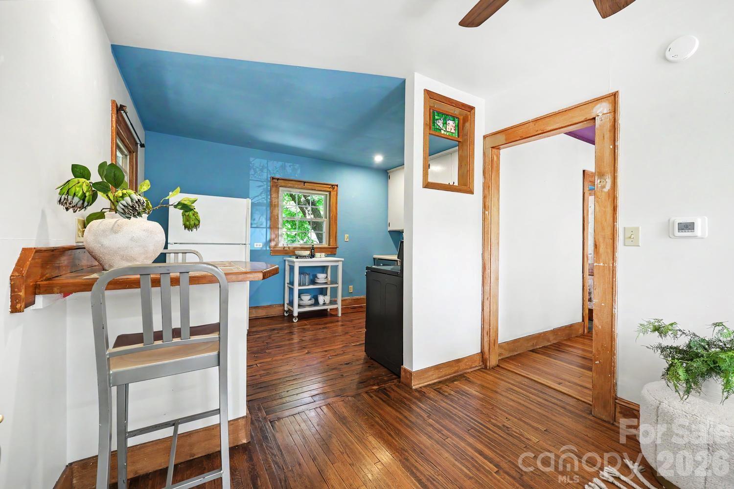 1012 E 35th Street Property Photo 35