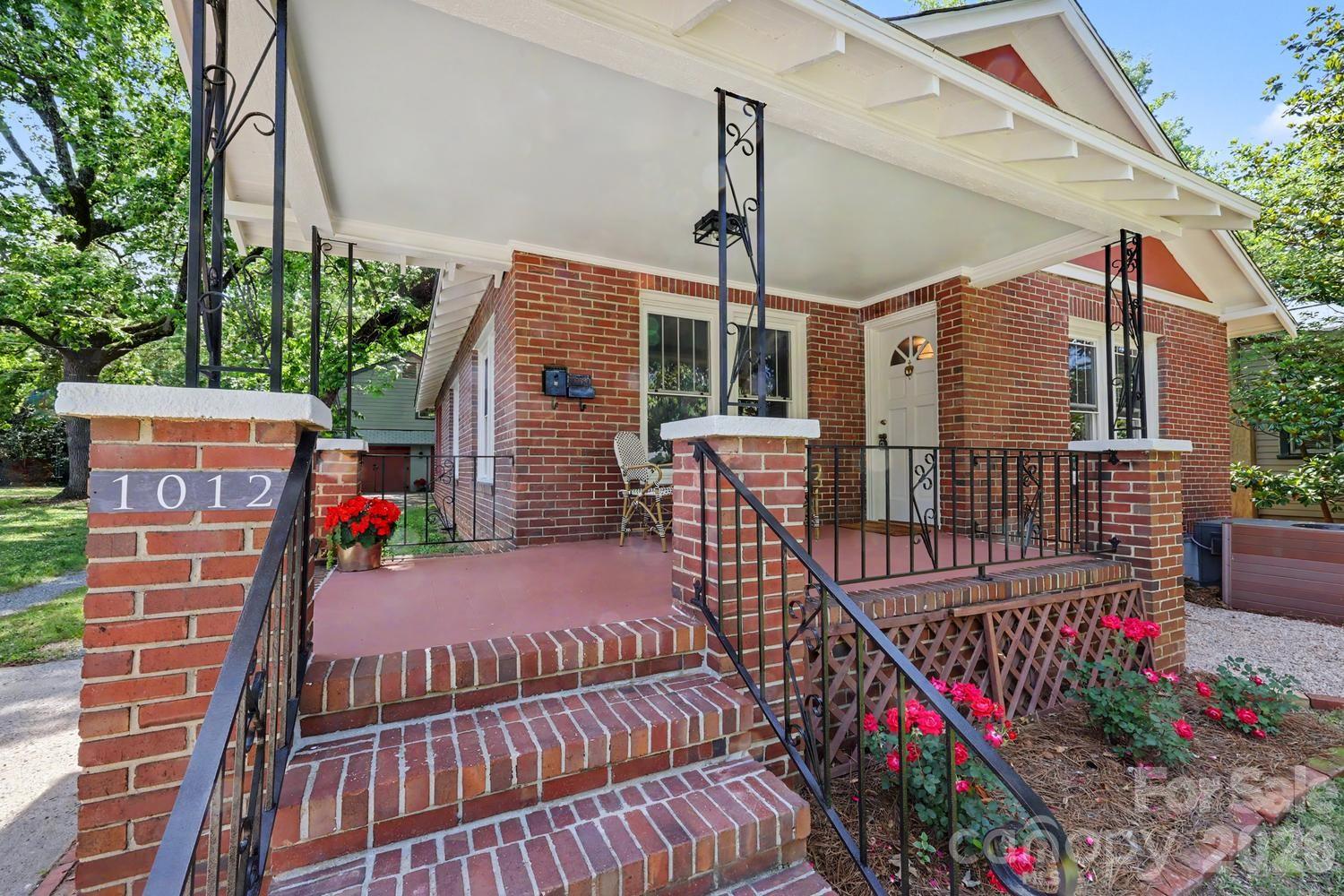 1012 E 35th Street Property Photo 44