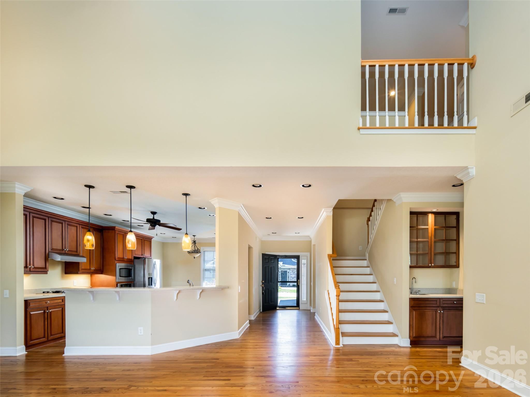 124 Towne Place Drive Property Photo 2