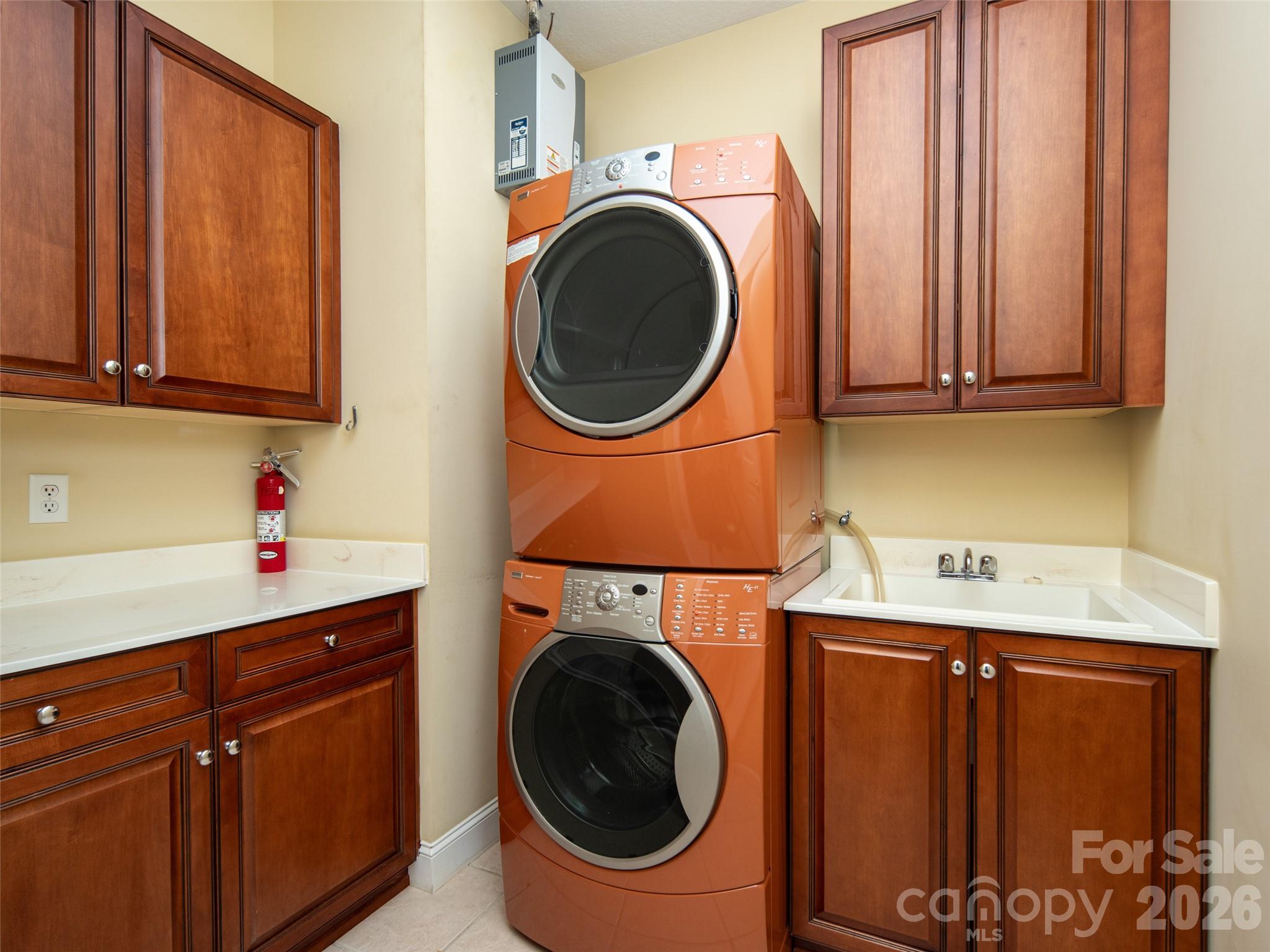 124 Towne Place Drive Property Photo 8