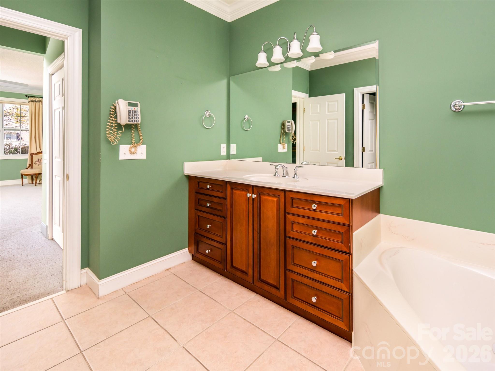 124 Towne Place Drive Property Photo 16