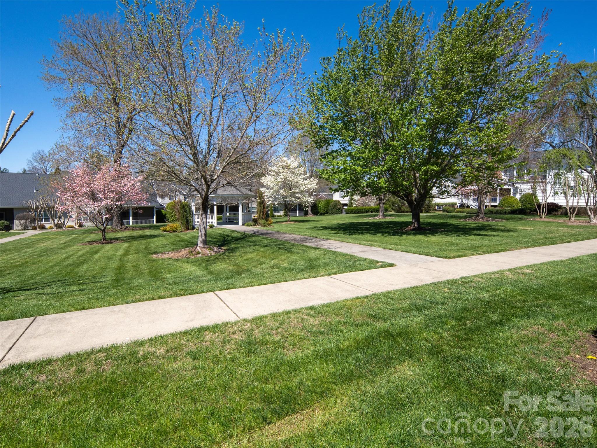 124 Towne Place Drive Property Photo 27