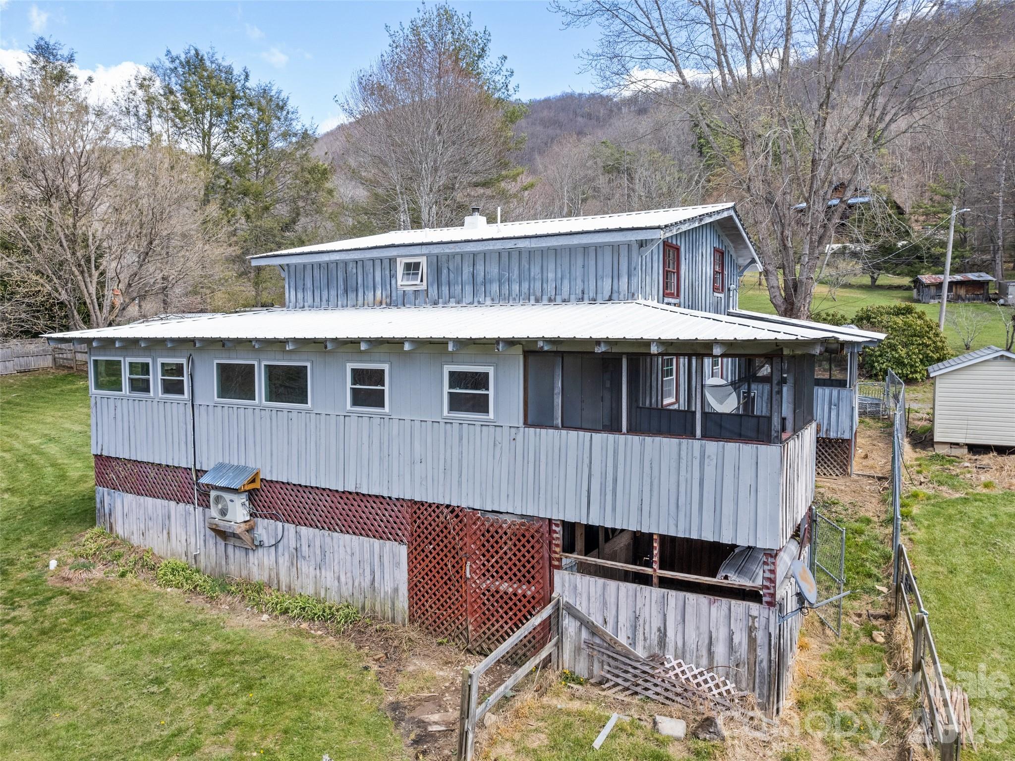 838 Hidden Valley Road Property Photo 9