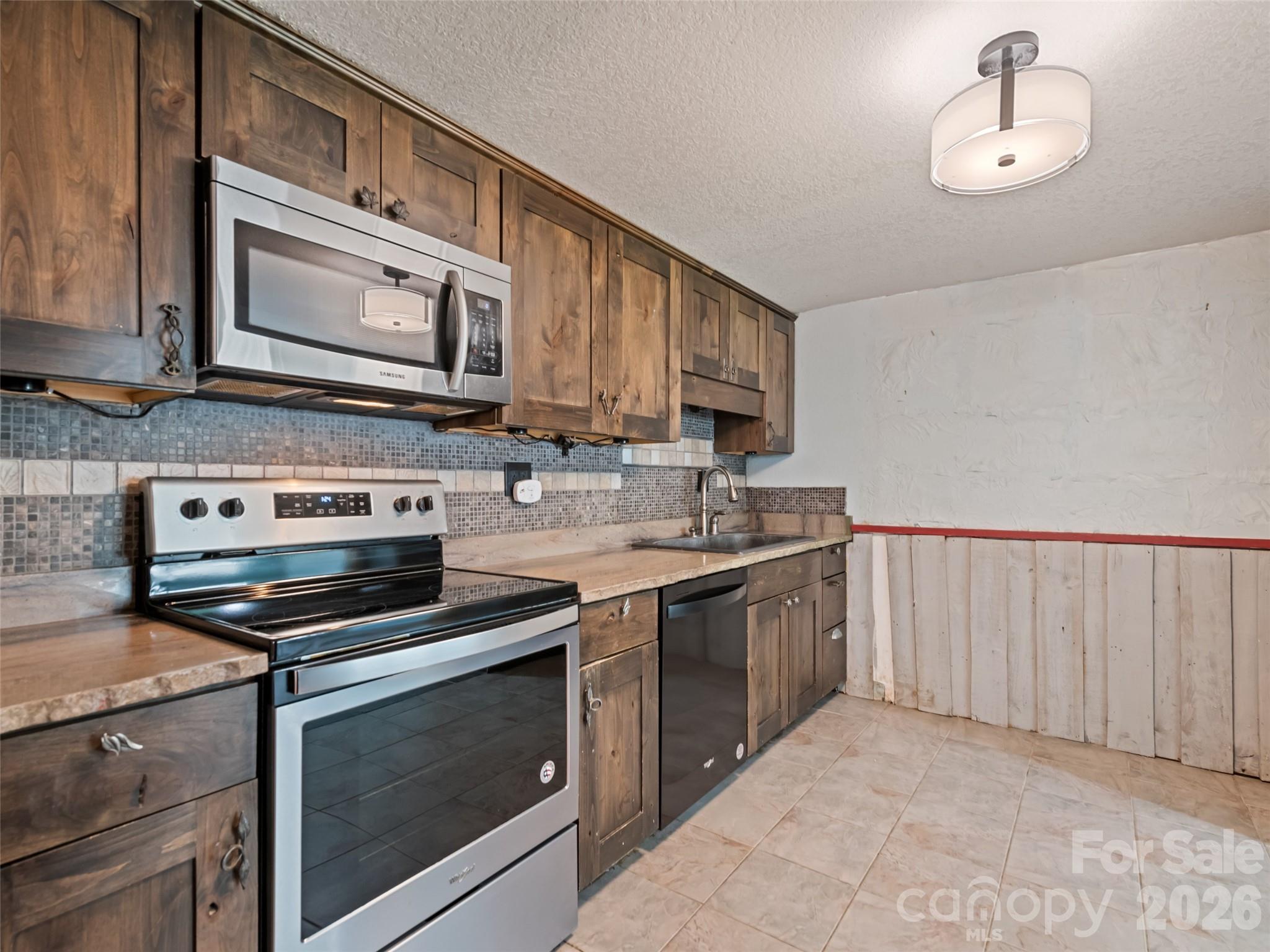 838 Hidden Valley Road Property Photo 18