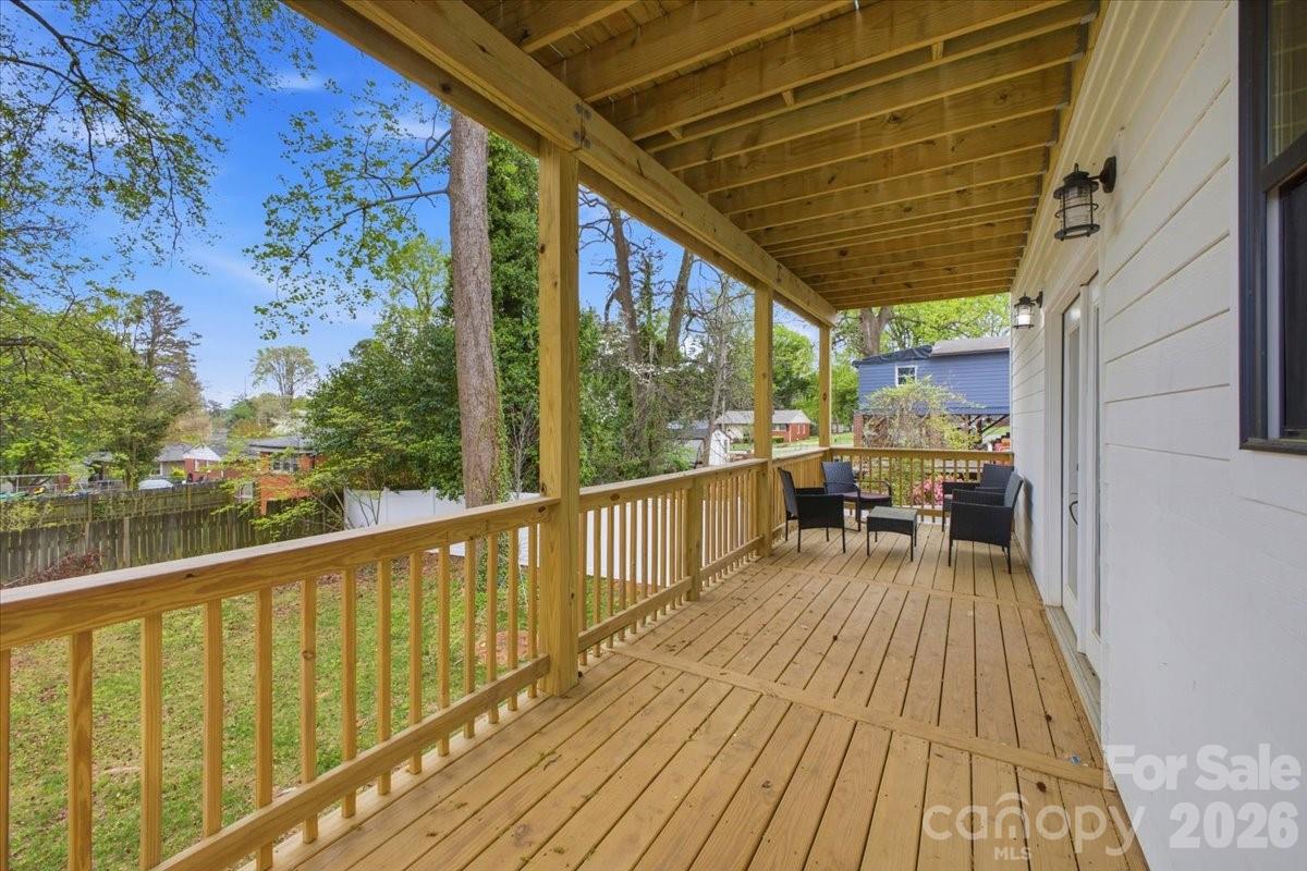 1413 Hateras Avenue Property Photo 24
