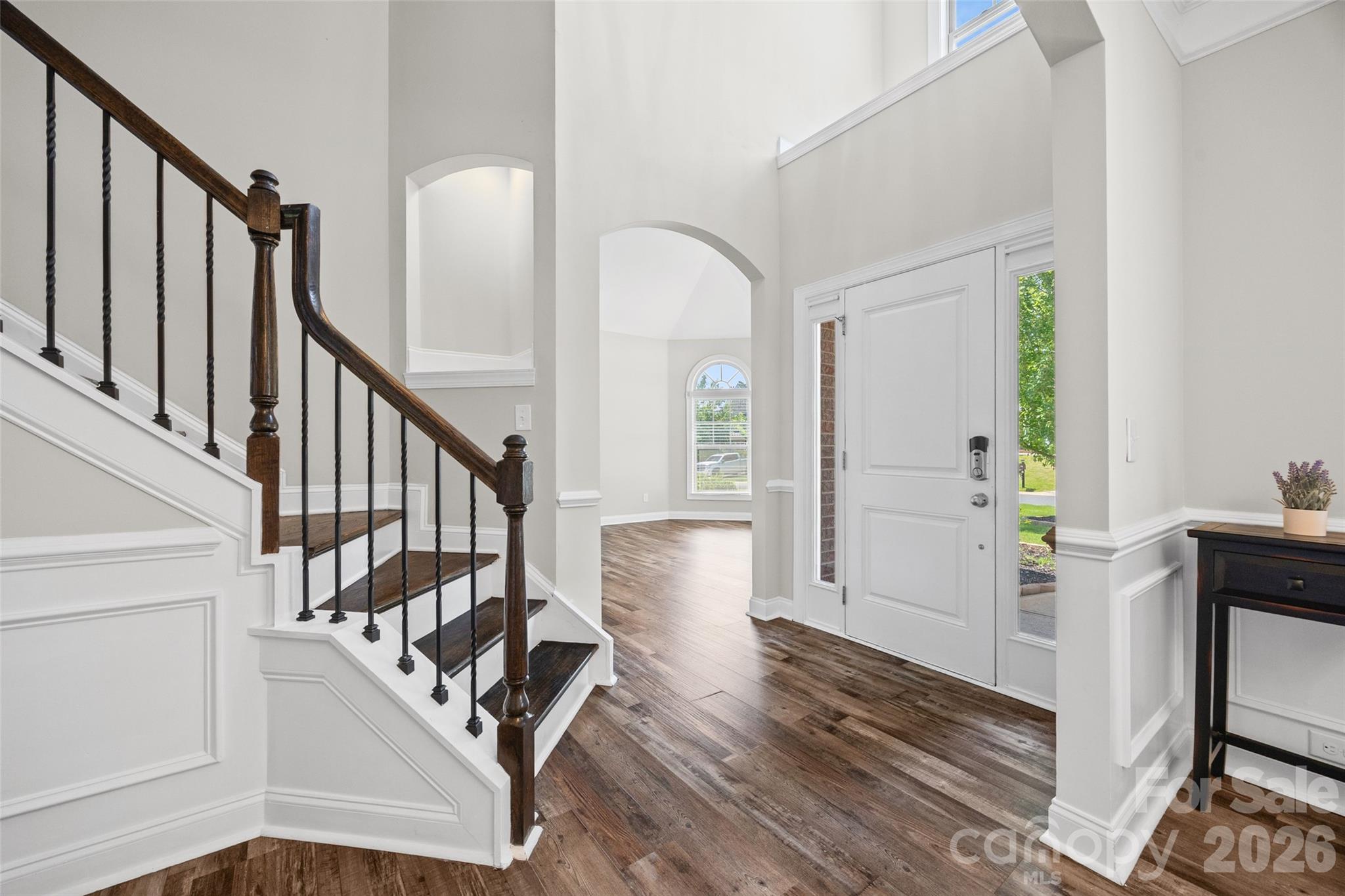 324 Kerrydale Court Property Photo 7