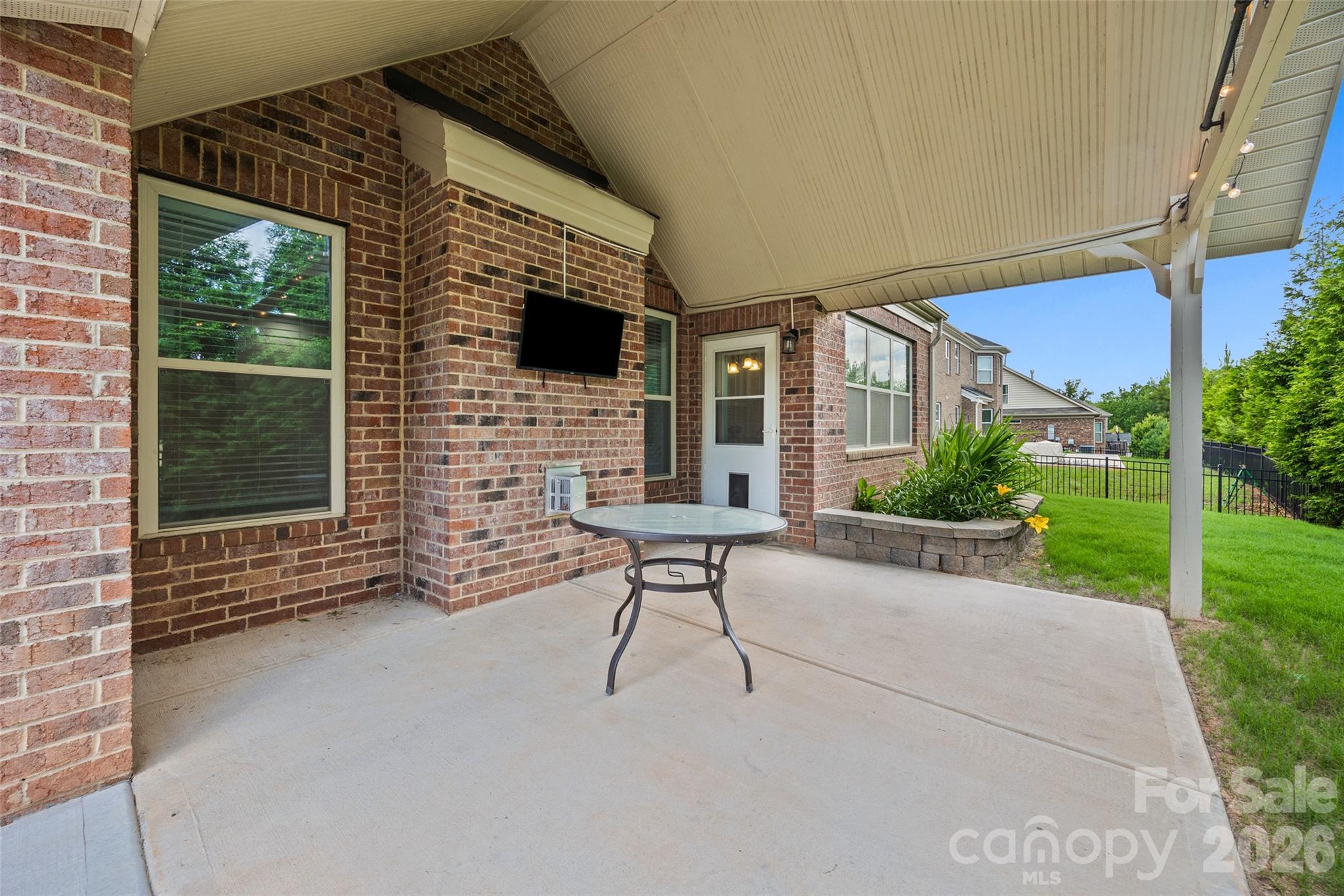 324 Kerrydale Court Property Photo 34