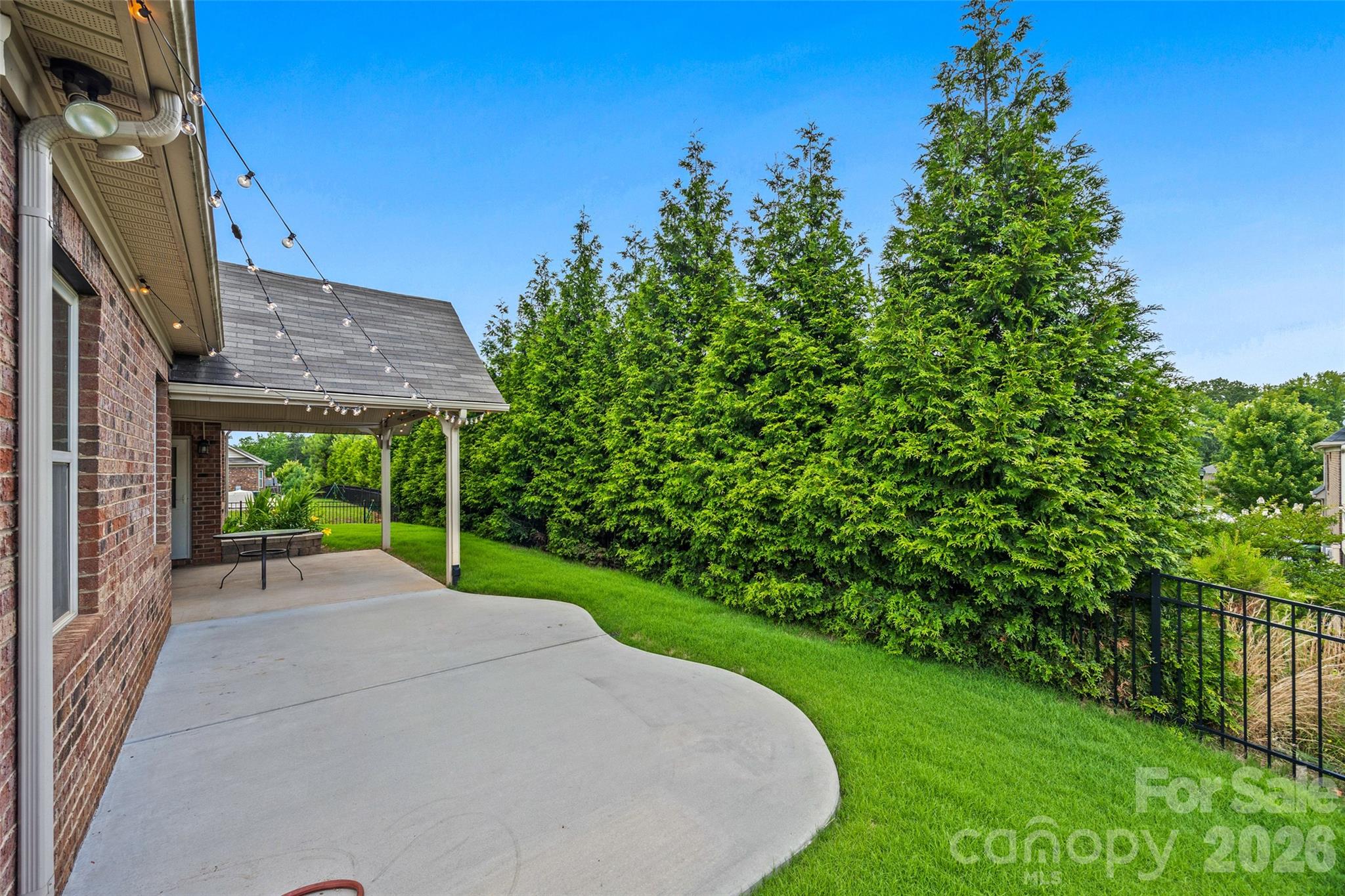 324 Kerrydale Court Property Photo 37