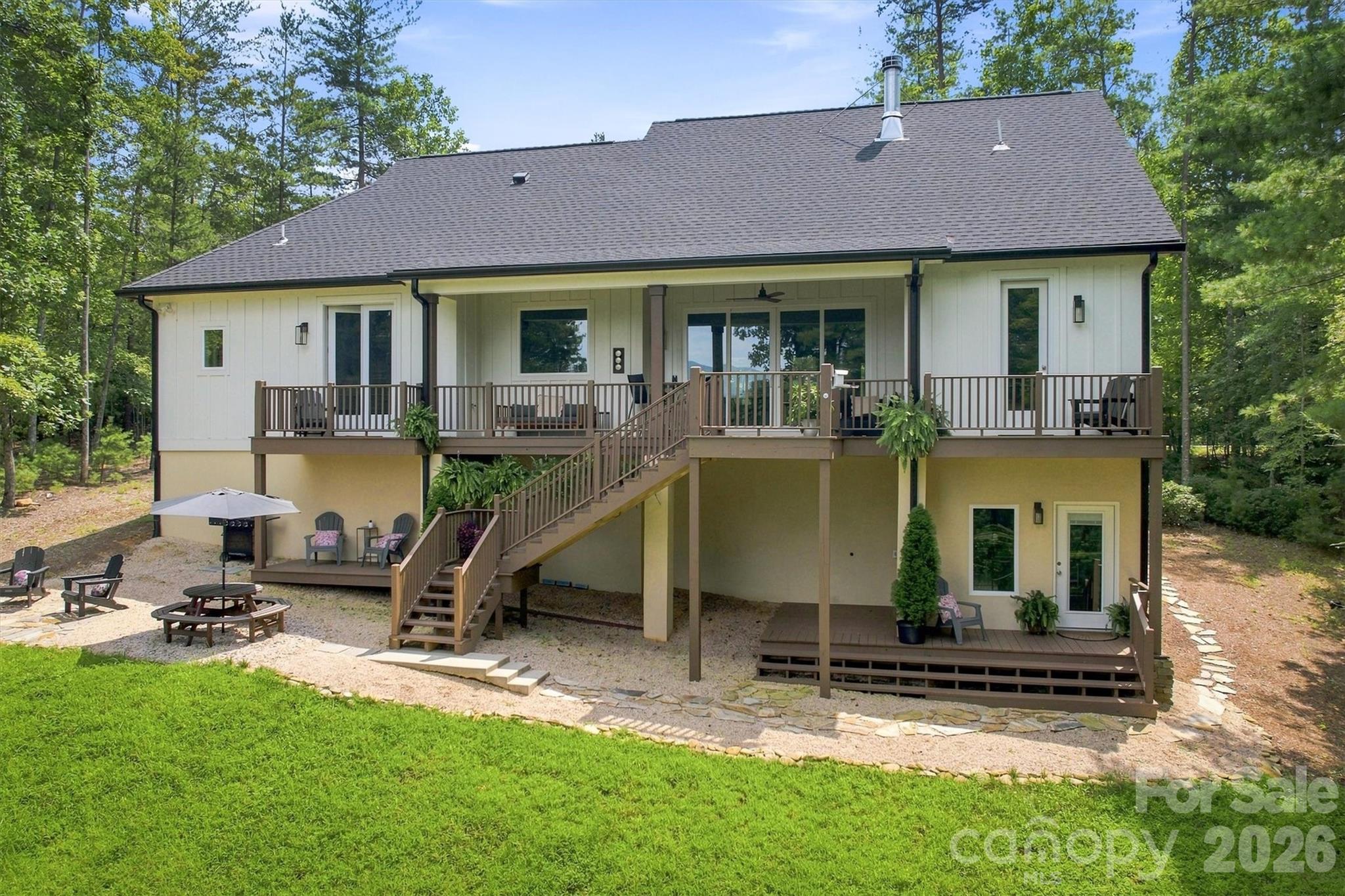 217 Sycamore Drive Property Photo 4