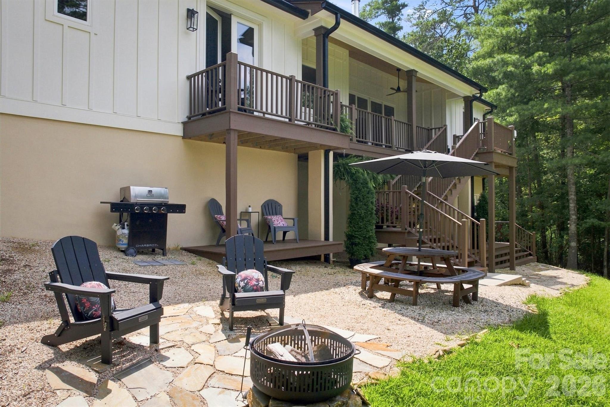 217 Sycamore Drive Property Photo 5