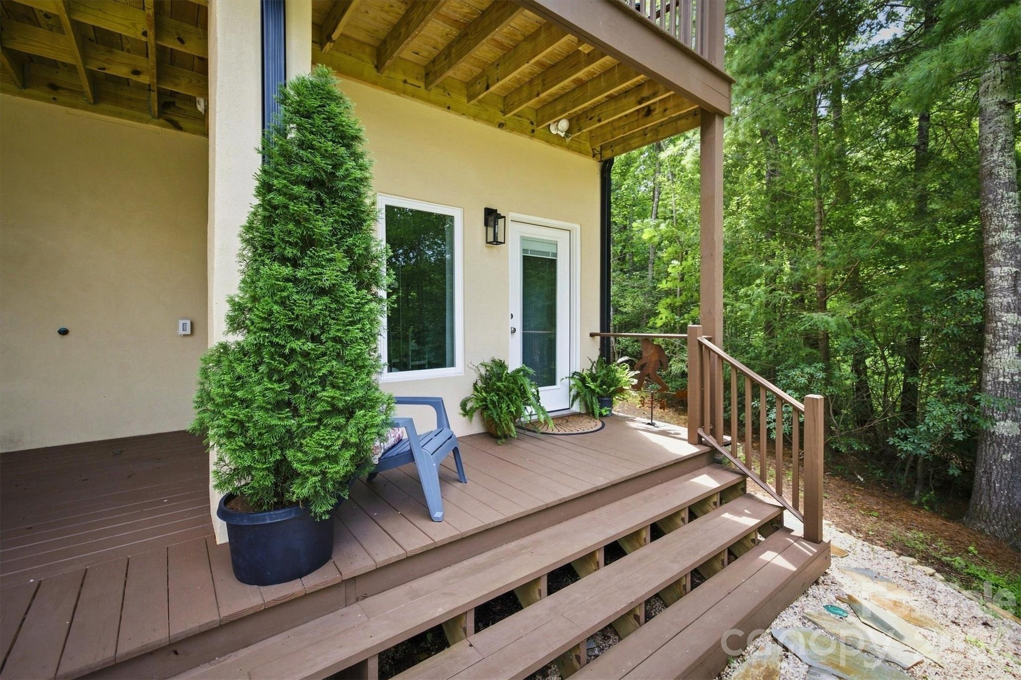 217 Sycamore Drive Property Photo 6