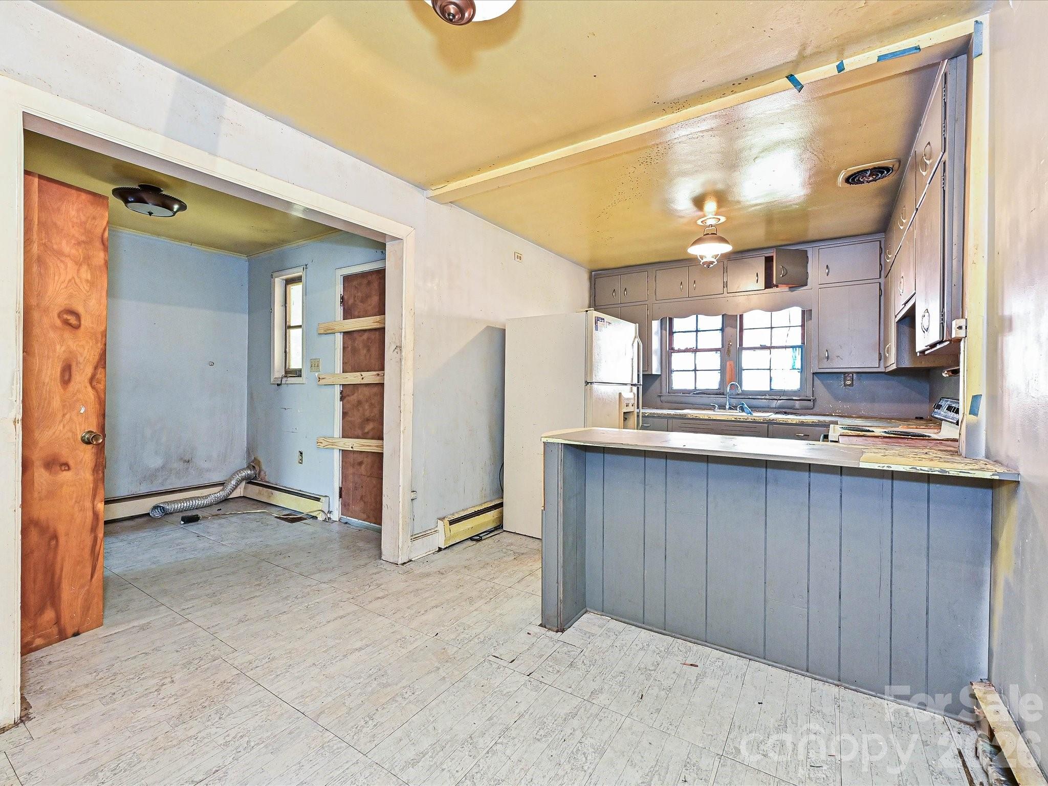 2629 Ringwood Street Property Photo 9