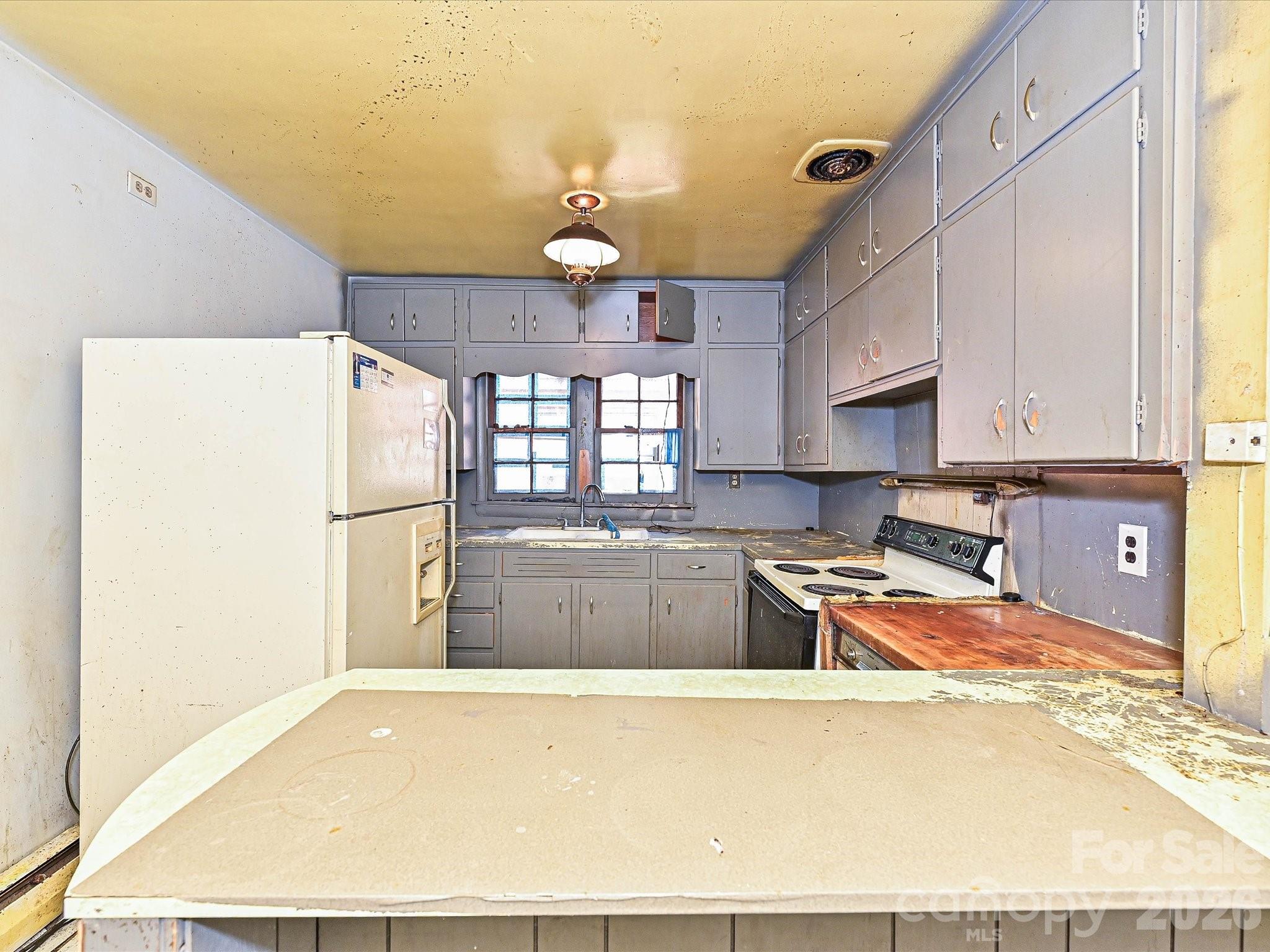 2629 Ringwood Street Property Photo 10
