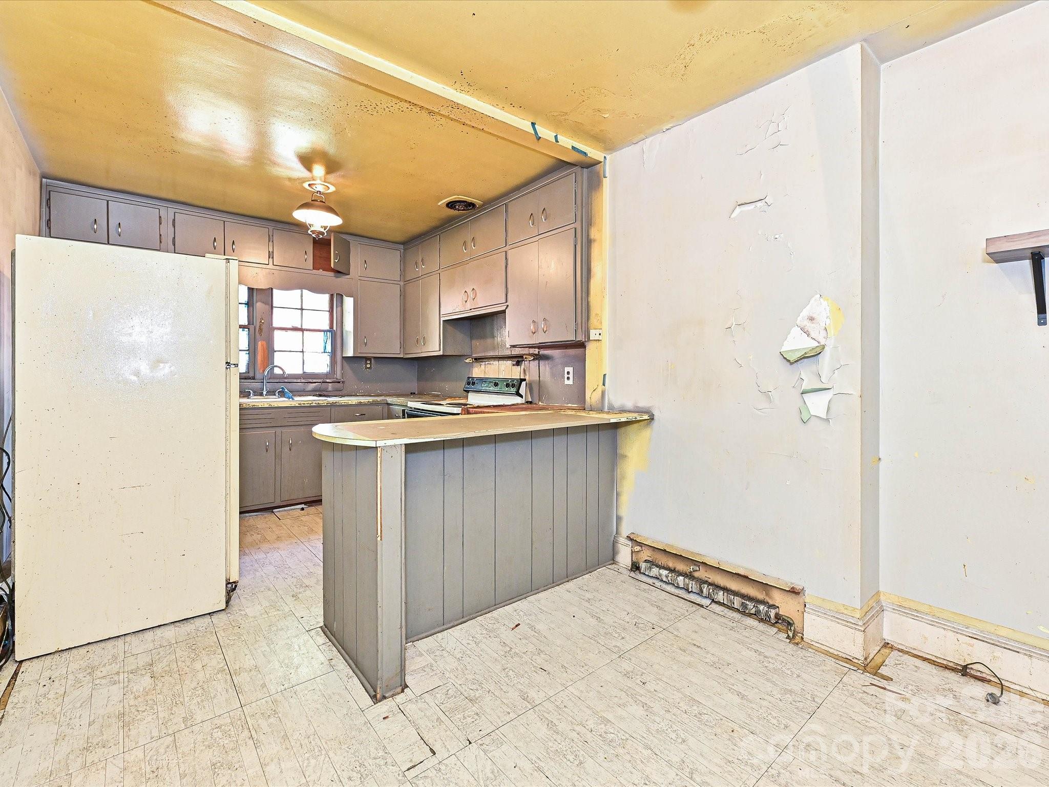 2629 Ringwood Street Property Photo 11