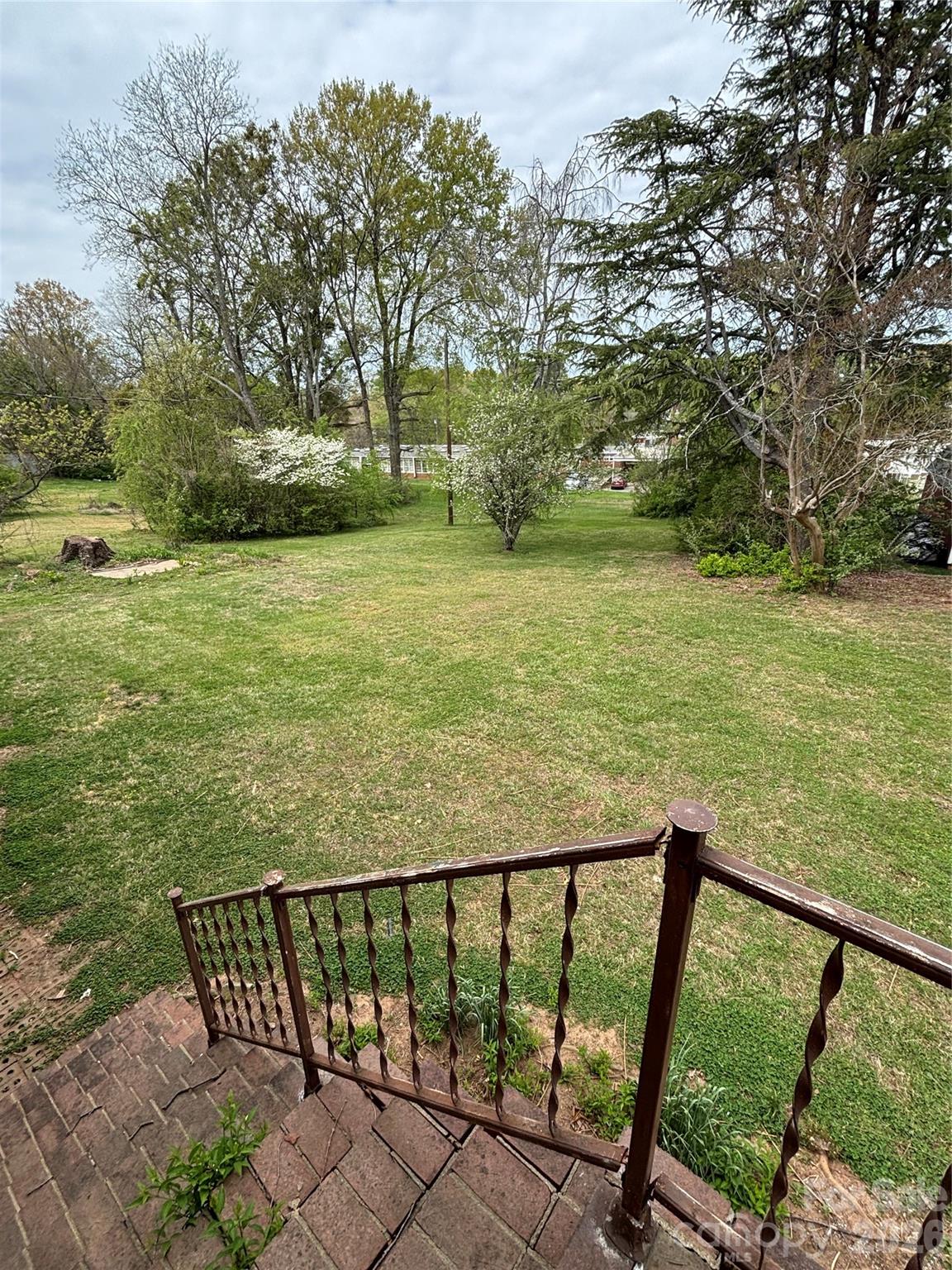 819 N Piedmont Avenue Property Photo 6