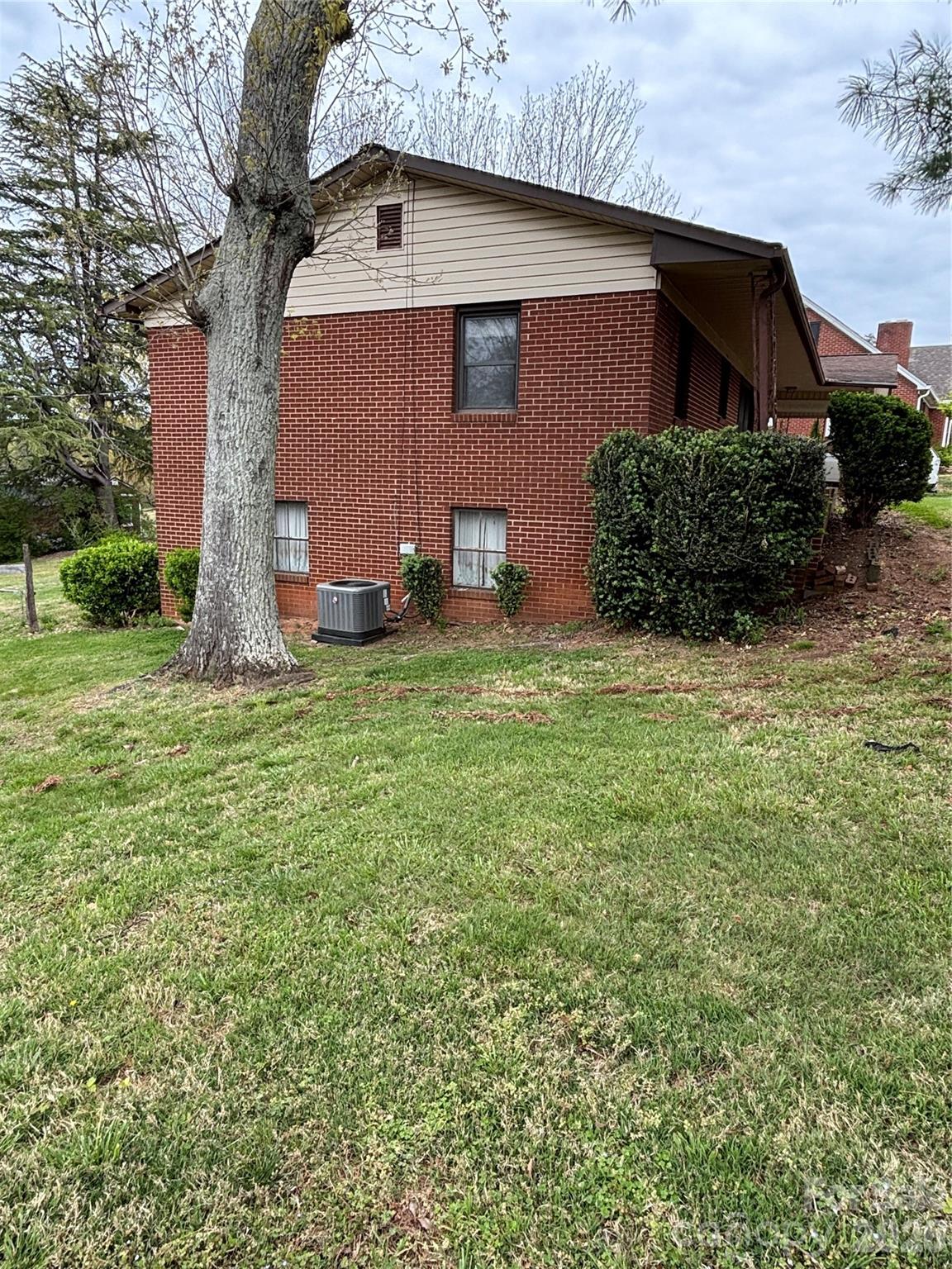 819 N Piedmont Avenue Property Photo 35