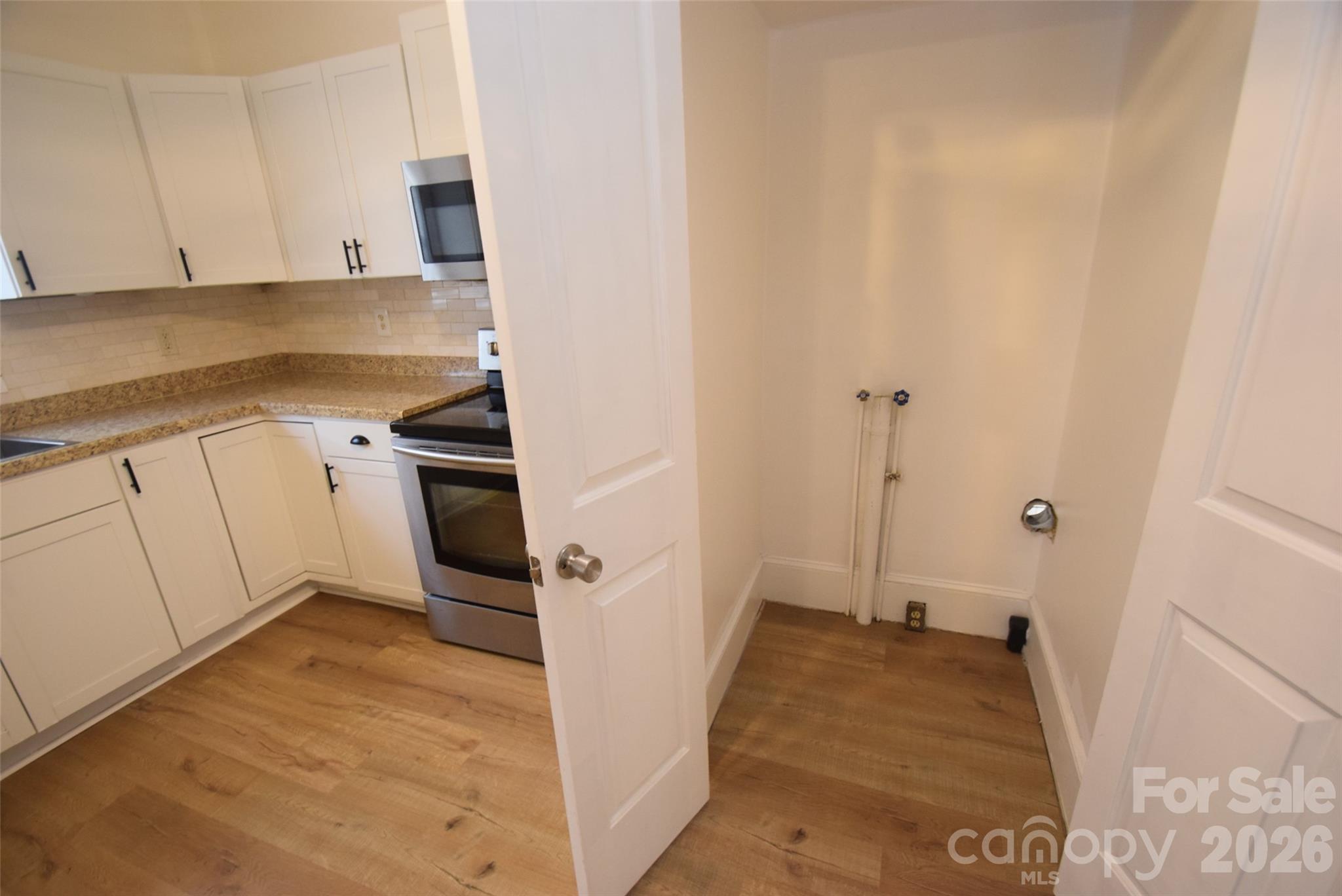 152 Academy Avenue Property Photo 17