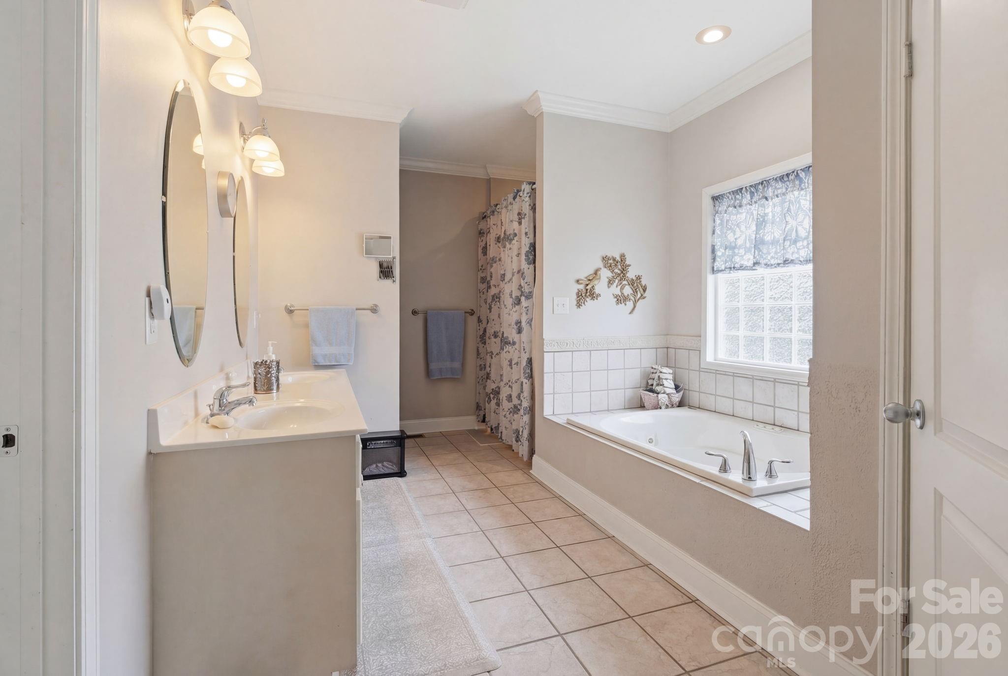 5518 Land Harbour Drive Property Photo 17