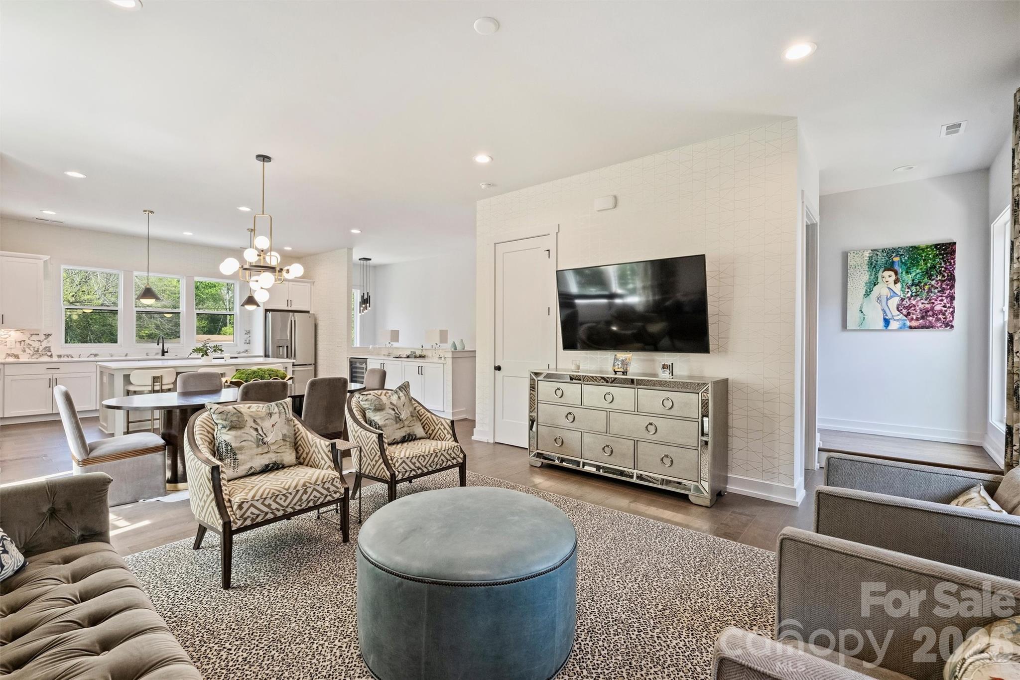 1500 Hawthorne Lane A Property Photo 14