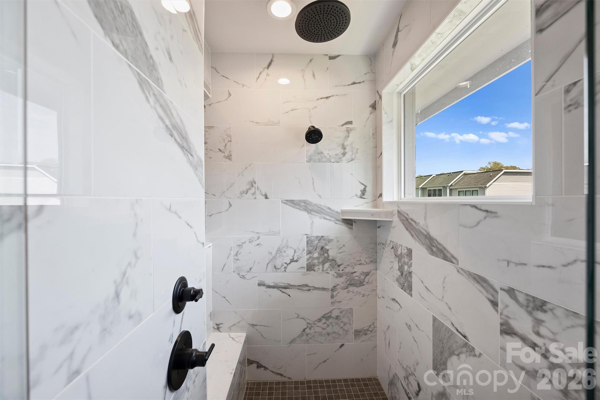 1500 Hawthorne Lane A Property Photo 20