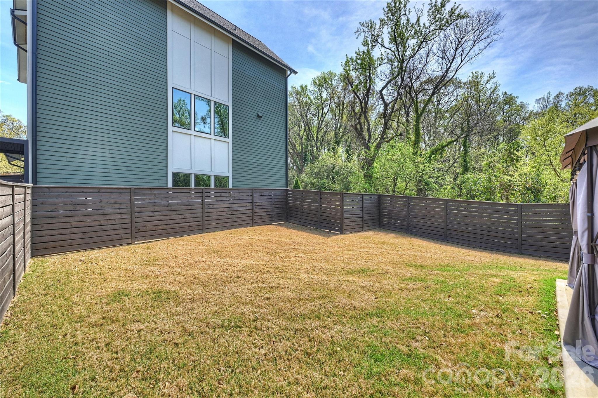 1500 Hawthorne Lane A Property Photo 32