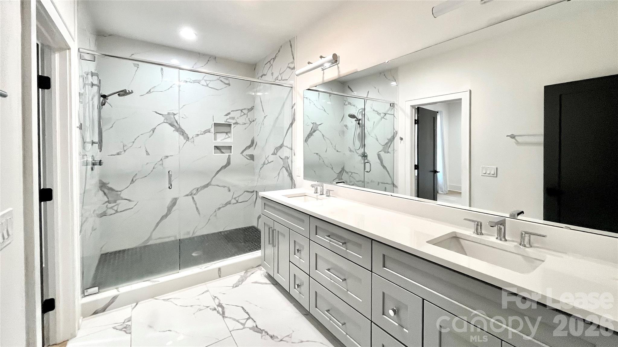 610 West Boulevard Property Photo 6