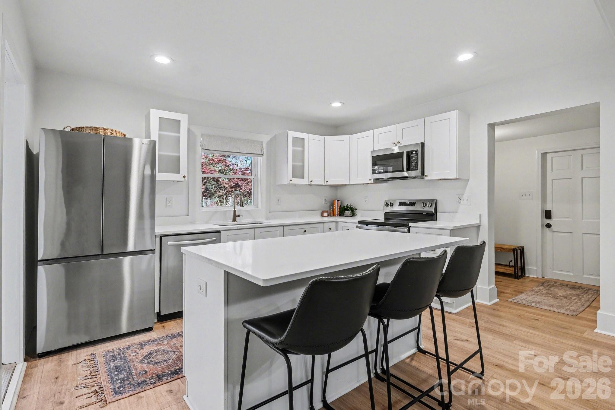 353 Kelly Street Property Photo 6